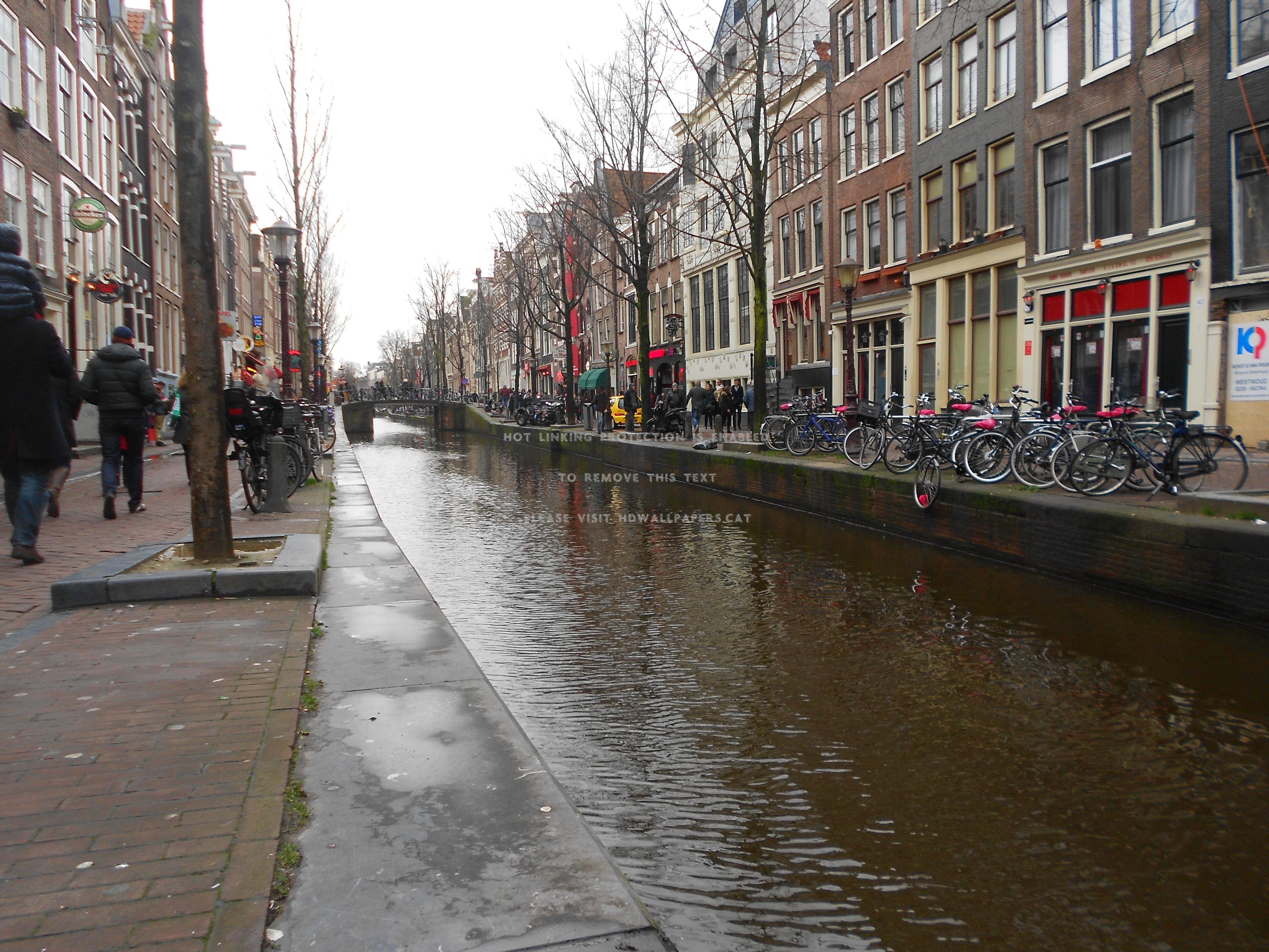 4320x3240 red light district in amsterdam canal day, Desktop