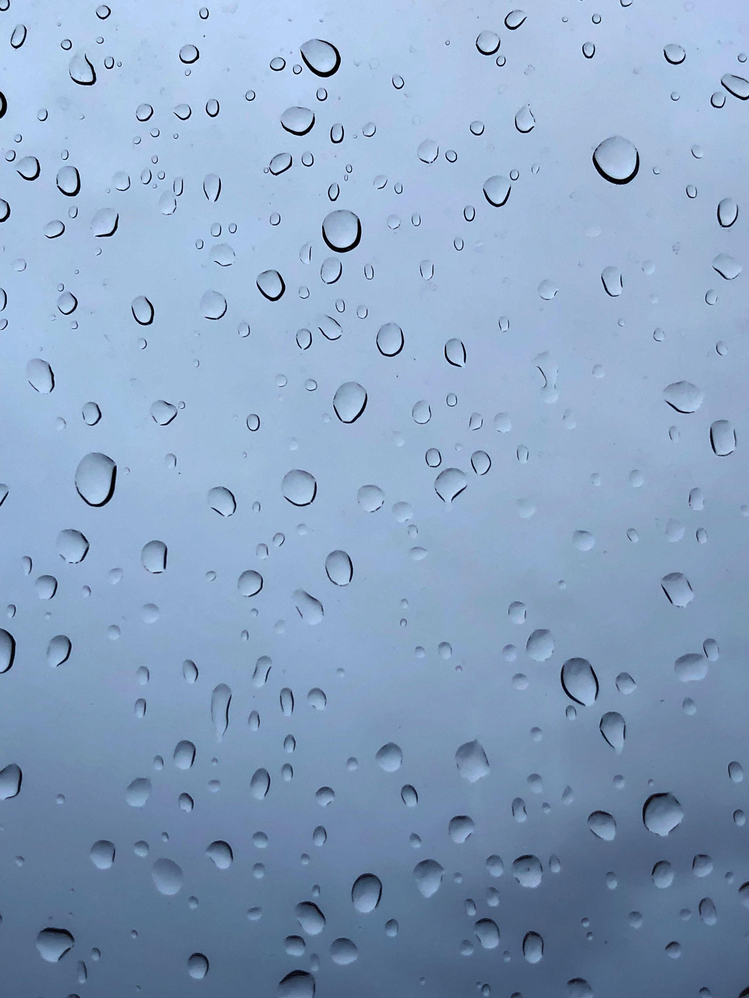 2500x3340 Enjoy a Beautiful Water Droplets Wallpaper, Phone