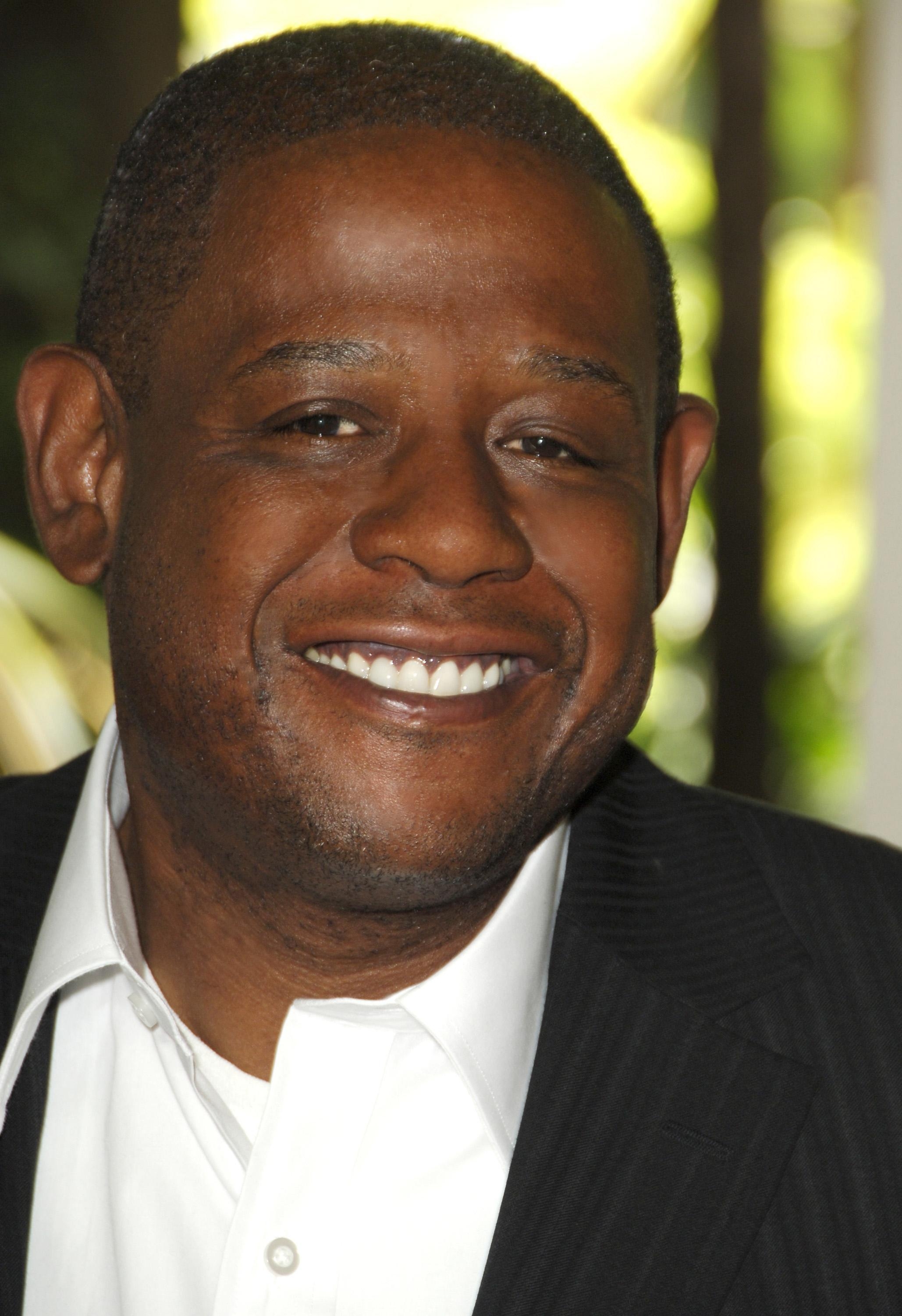 2060x3000 Forest Whitaker Wallpaper High Quality, Phone