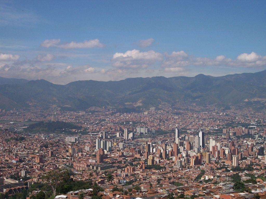 1030x770 Medellín, Desktop