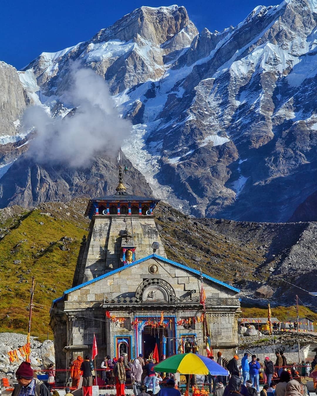 1080x1350 In the picture, Kedarnath Temple and the main peak in, Phone