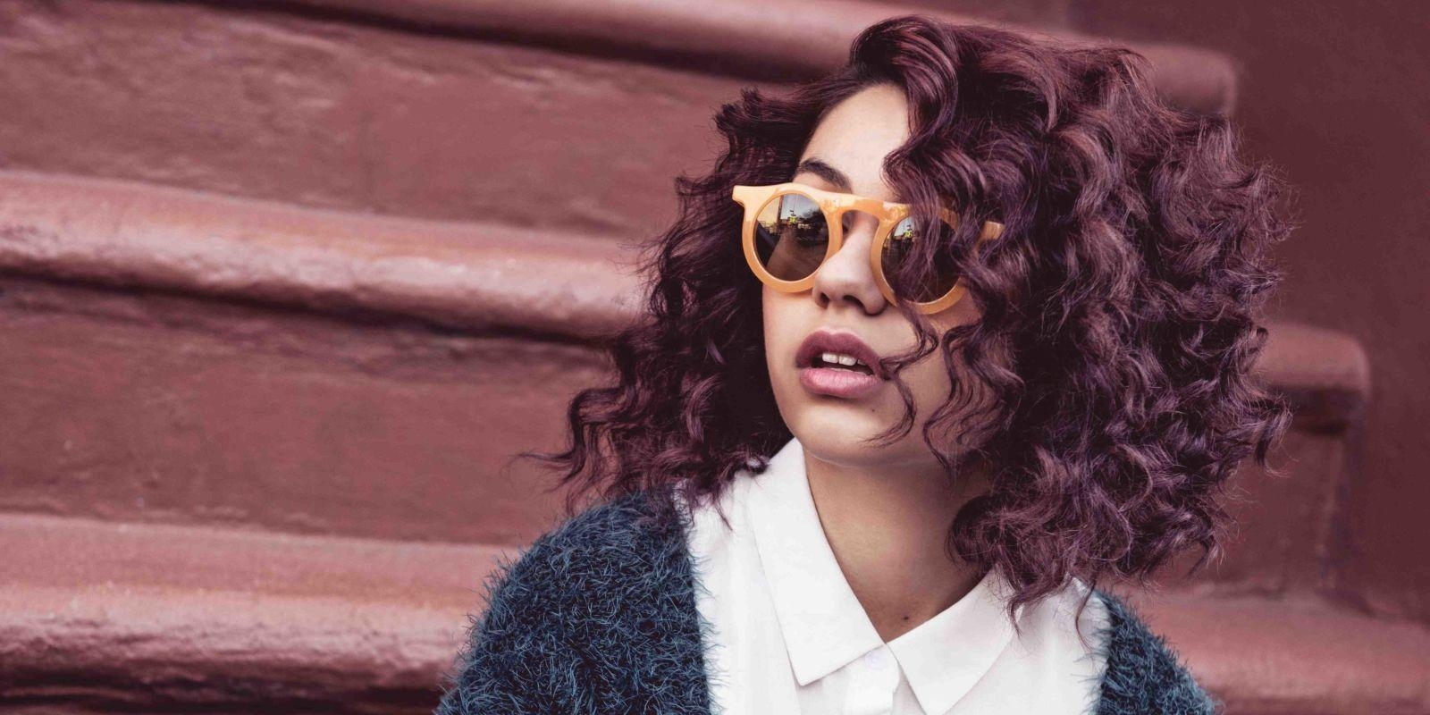 1600x800 Alessia Cara on Taylor Swift, Here, and Finding and Keeping, Dual Screen