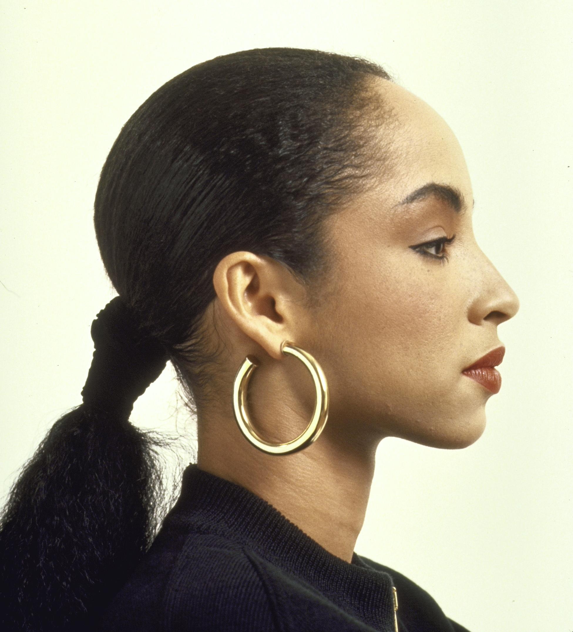 1960x2150 Sade Picture, Phone