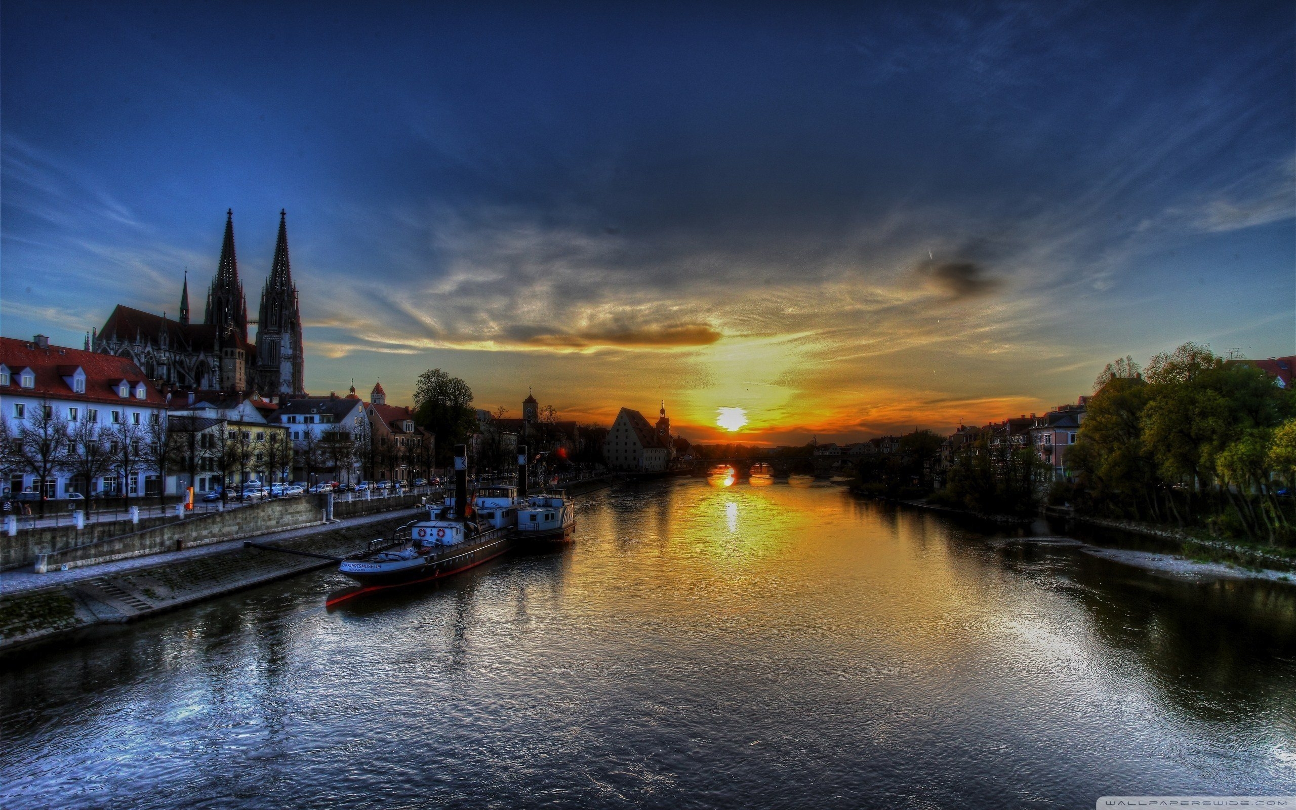 2560x1600 Regensburg Sunset ❤ 4K HD Desktop Wallpaper for 4K Ultra HD TV, Desktop