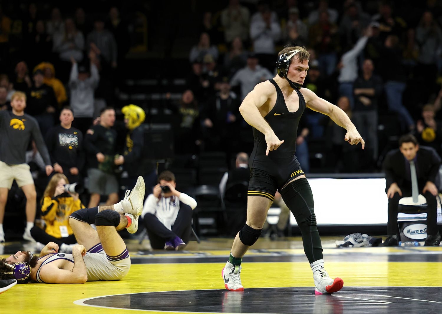 1500x1070 Photos: Iowa Wrestling vs Northwestern, Desktop