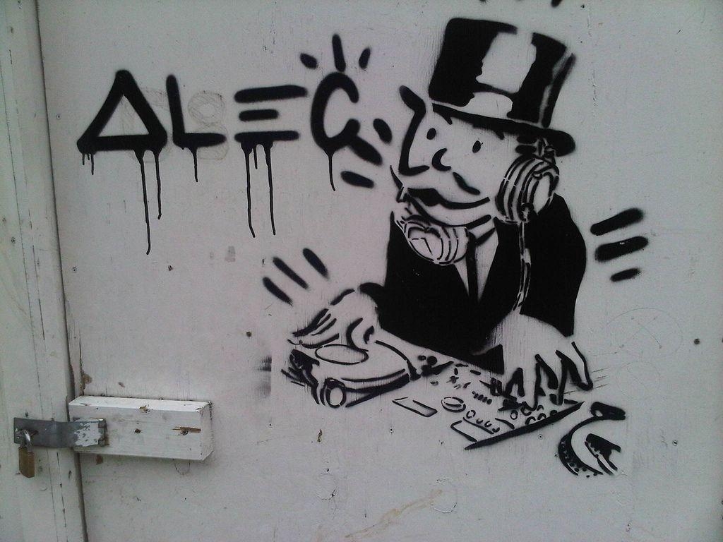 1030x770 Alec DJ Monopoly Stencil. Notting Hill London. Alec Street Art, Desktop