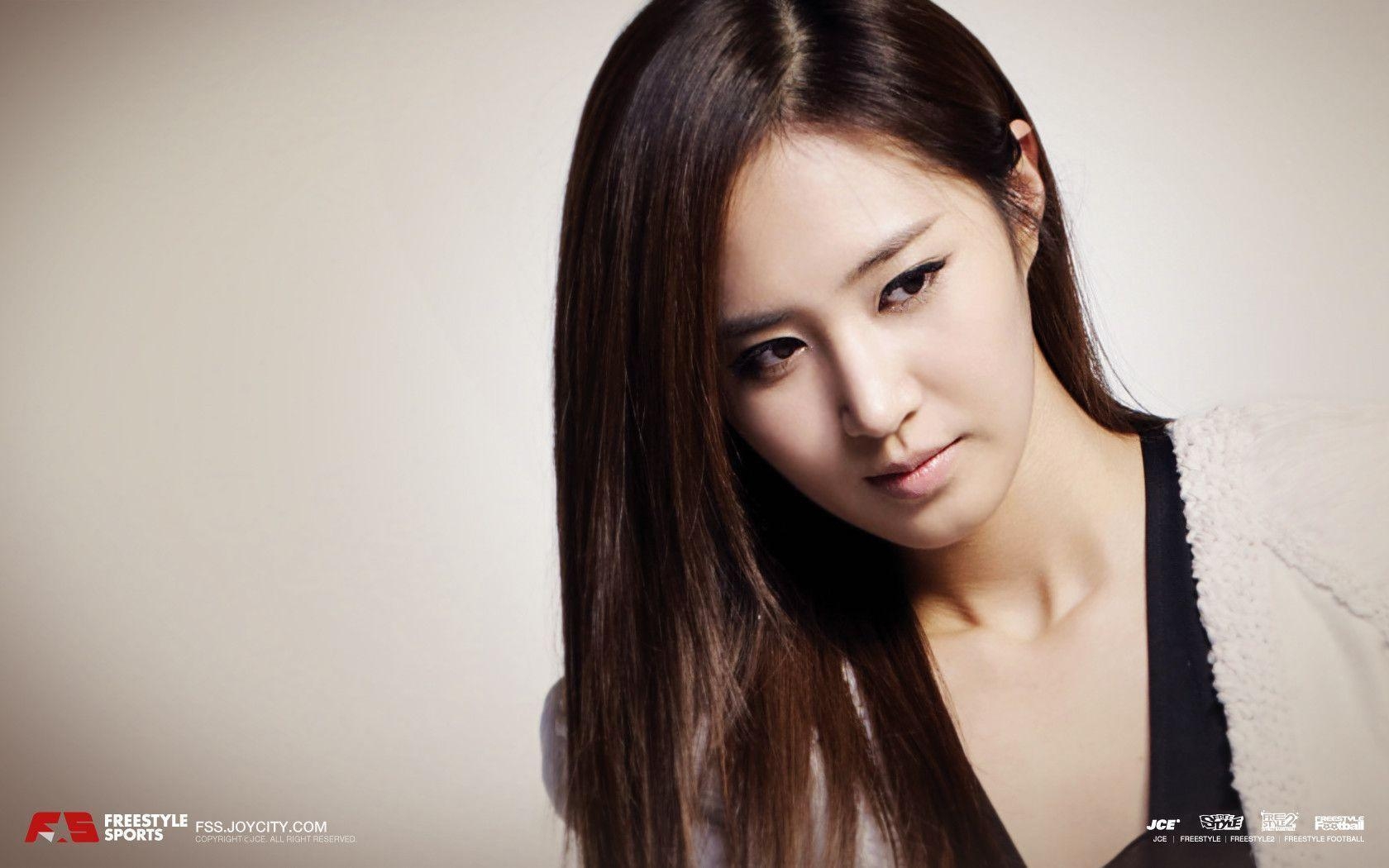 1680x1050 Yuri Snsd Sports Wallpaper Black Pearl Photo, Desktop