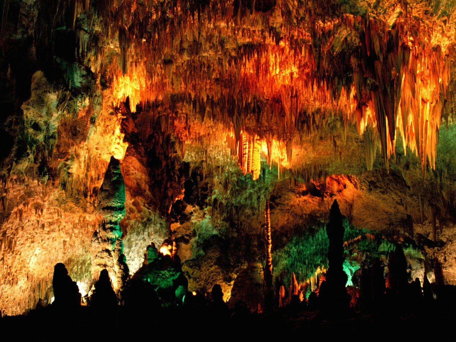 1600x1200 Rushmore Cave, Keystone SD. Such a beautiful place. And then they, Desktop