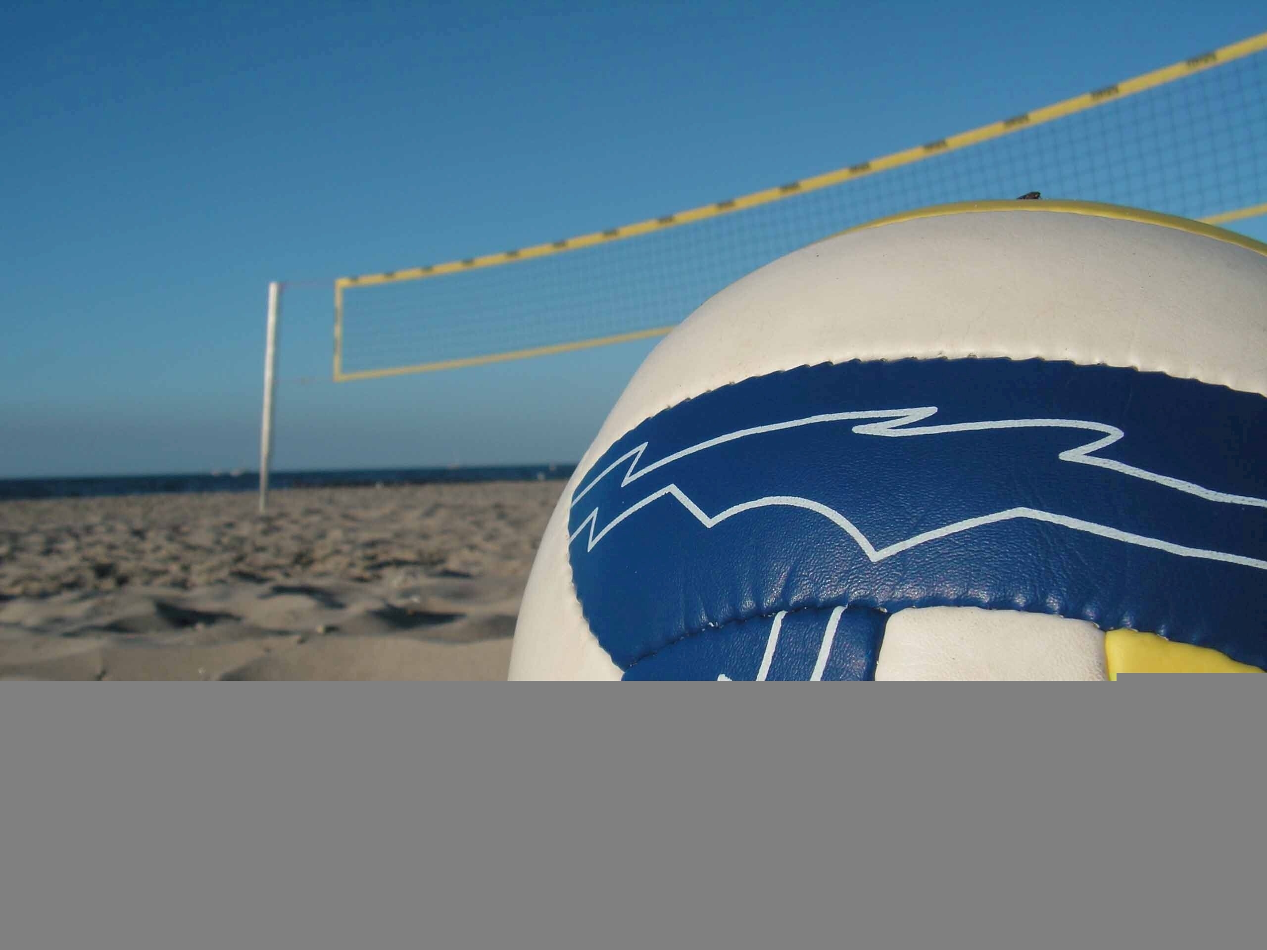 2560x1920 Beach Volleyball Wallpaper, Desktop