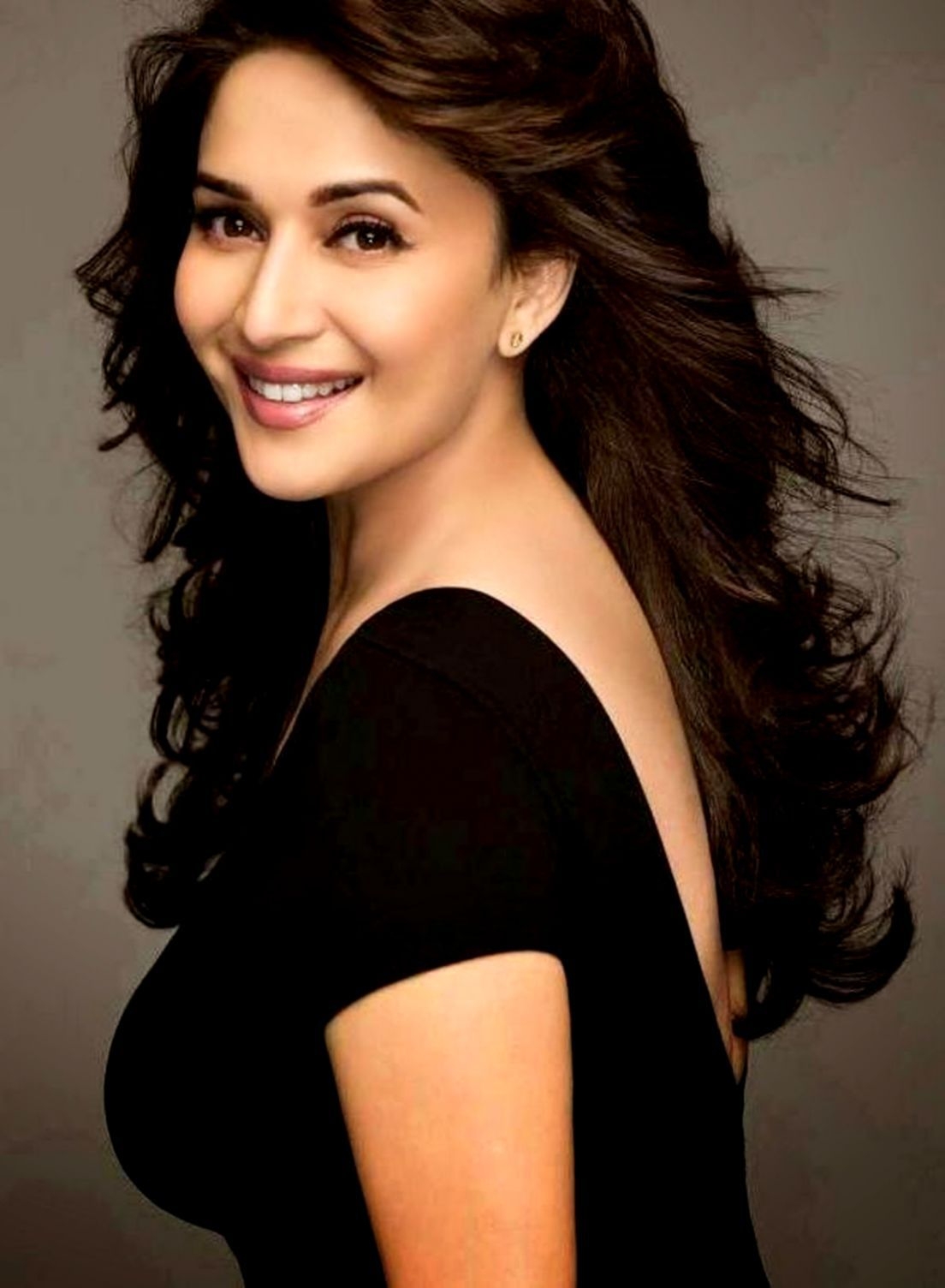 1110x1510 Madhuri HD Wallpaper Free Madhuri HD Background, Phone