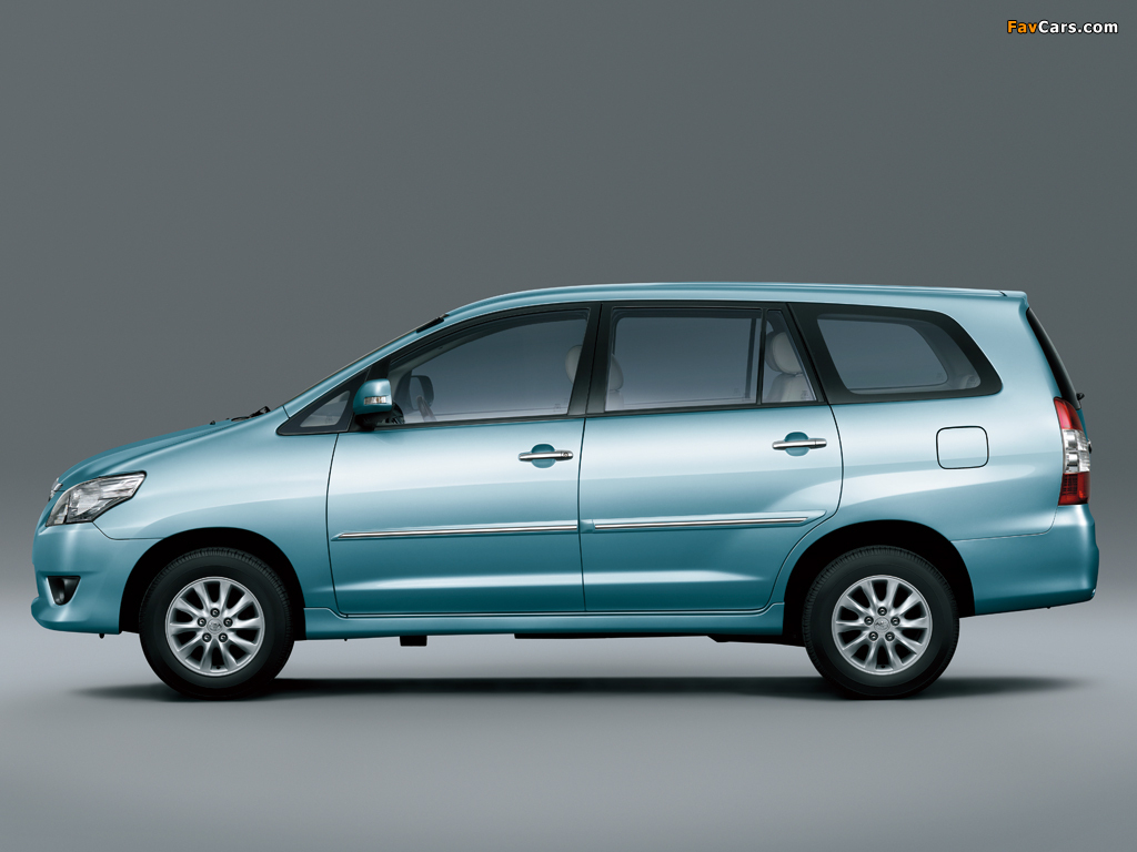 1030x770 Toyota Innova 2011 wallpaper (), Desktop