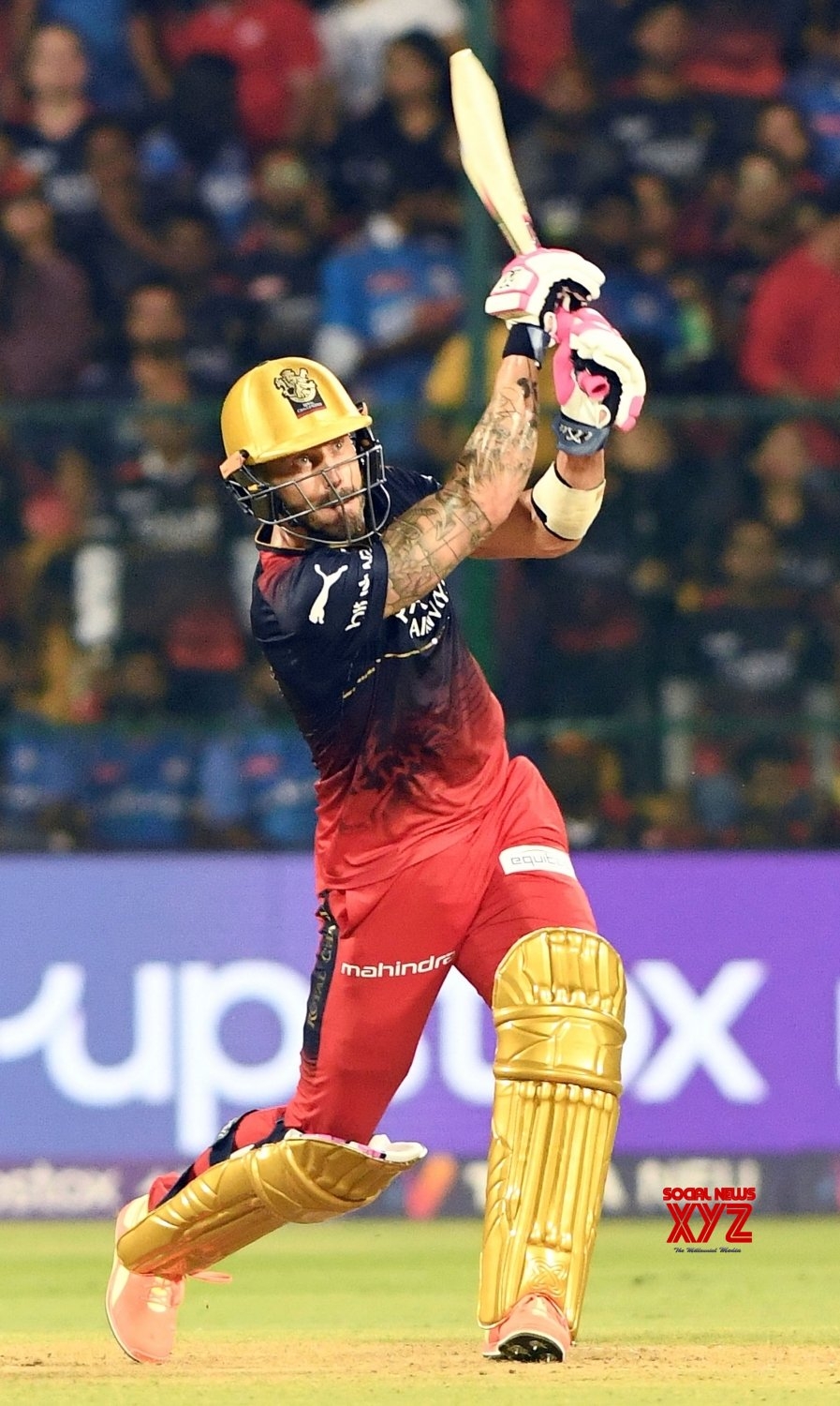 900x1500 RCB's captain Faf du Plessis in action, Phone