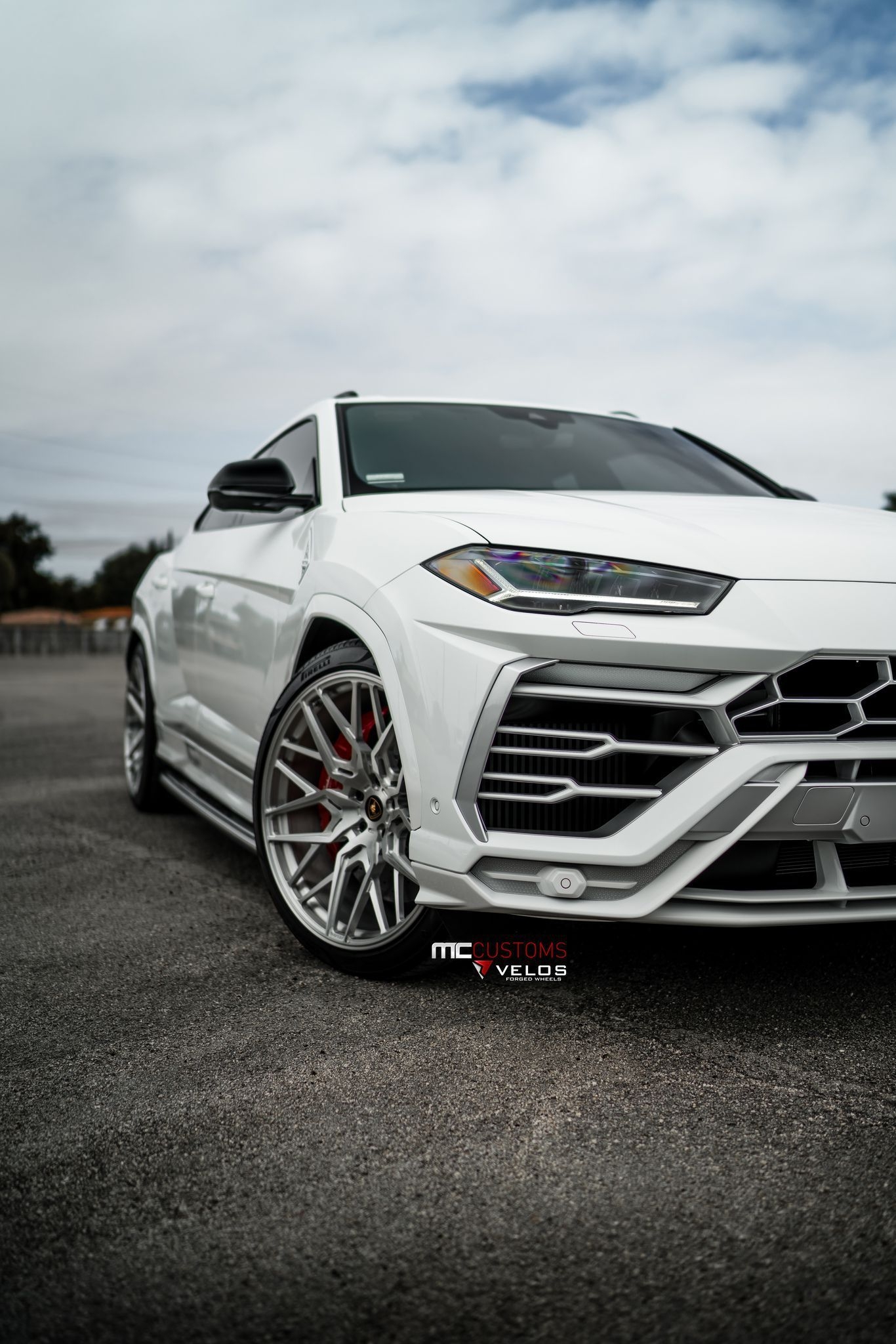 1370x2050 Lamborghini Urus iPhone. Lamborghini, Super cars, Sports cars luxury, Phone