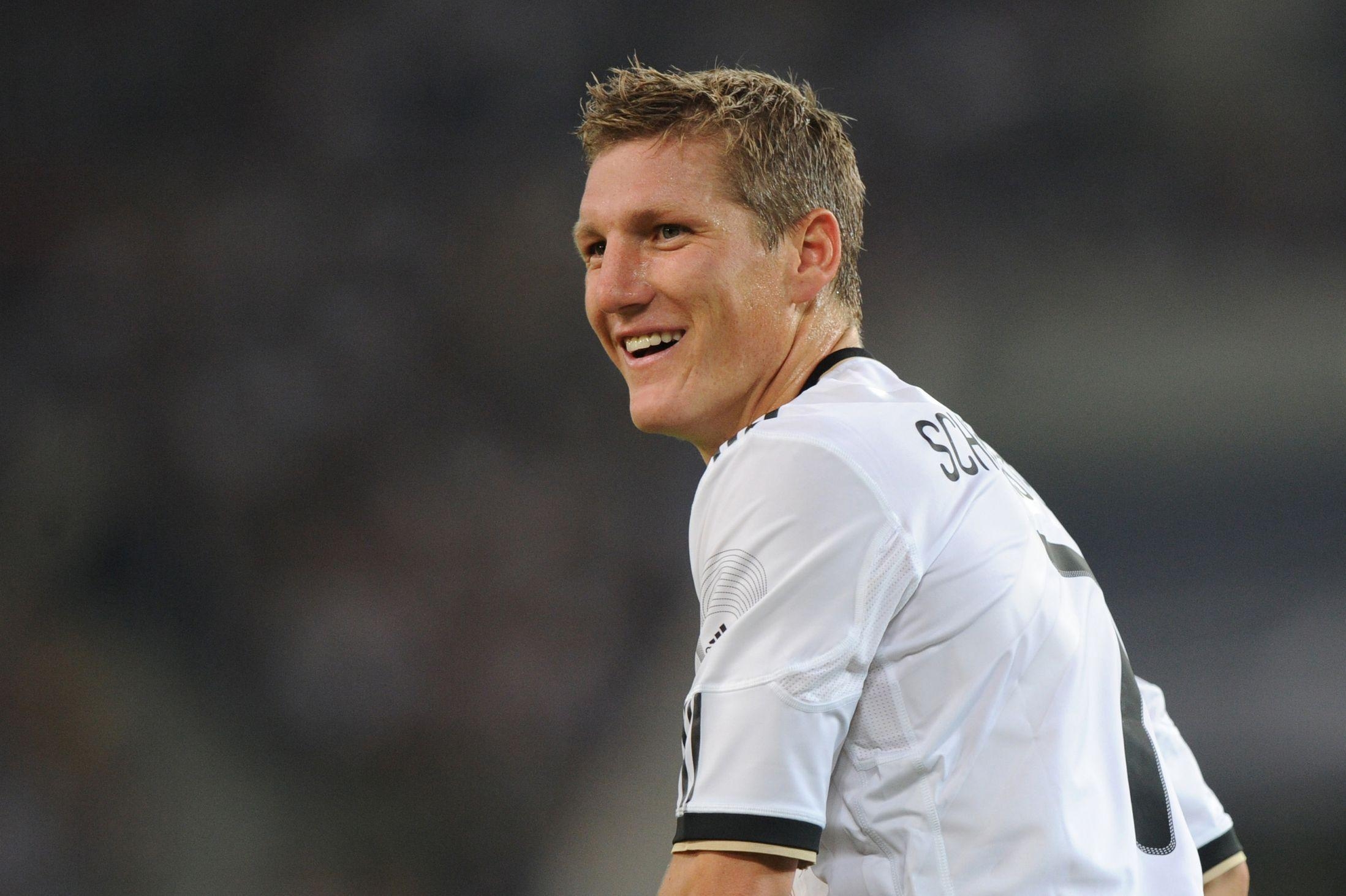 2200x1470 Bastian Schweinsteiger wallpaper, picture with Bastian, Desktop