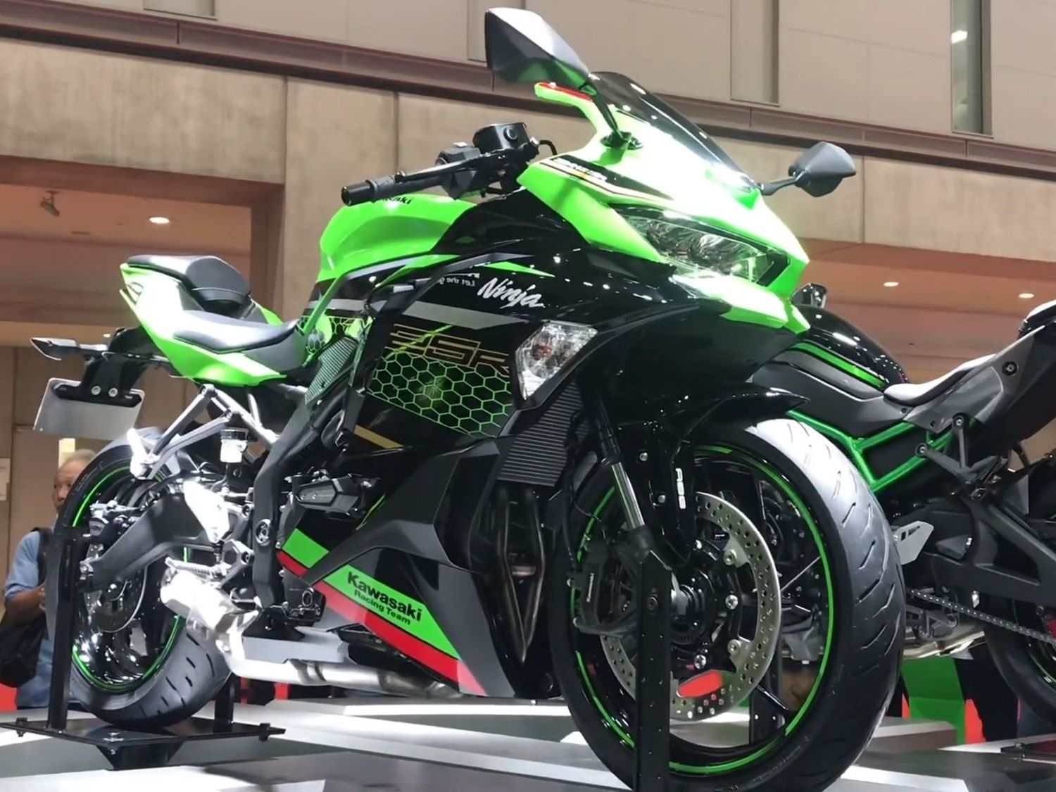 1500x1130 Kawasaki Ninja ZX 25R First Look, Desktop