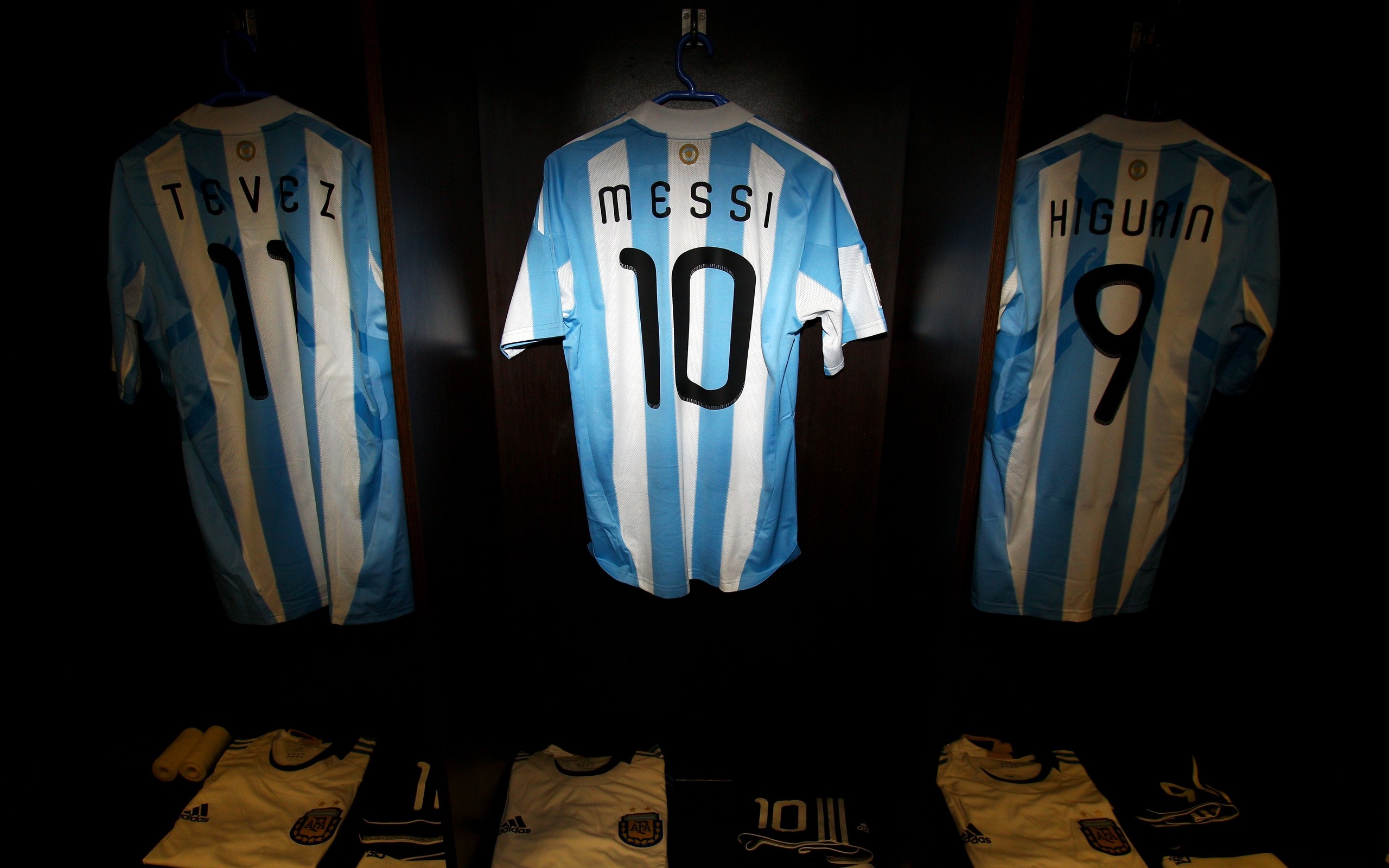 2560x1600 lionel, Messi, Argentina, National, Football, Team, Carlos, Ta Wallpaper HD / Desktop and Mobile Background, Desktop