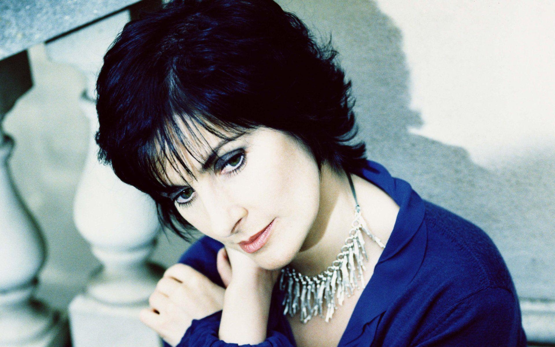 1920x1200 Enya.com, Desktop