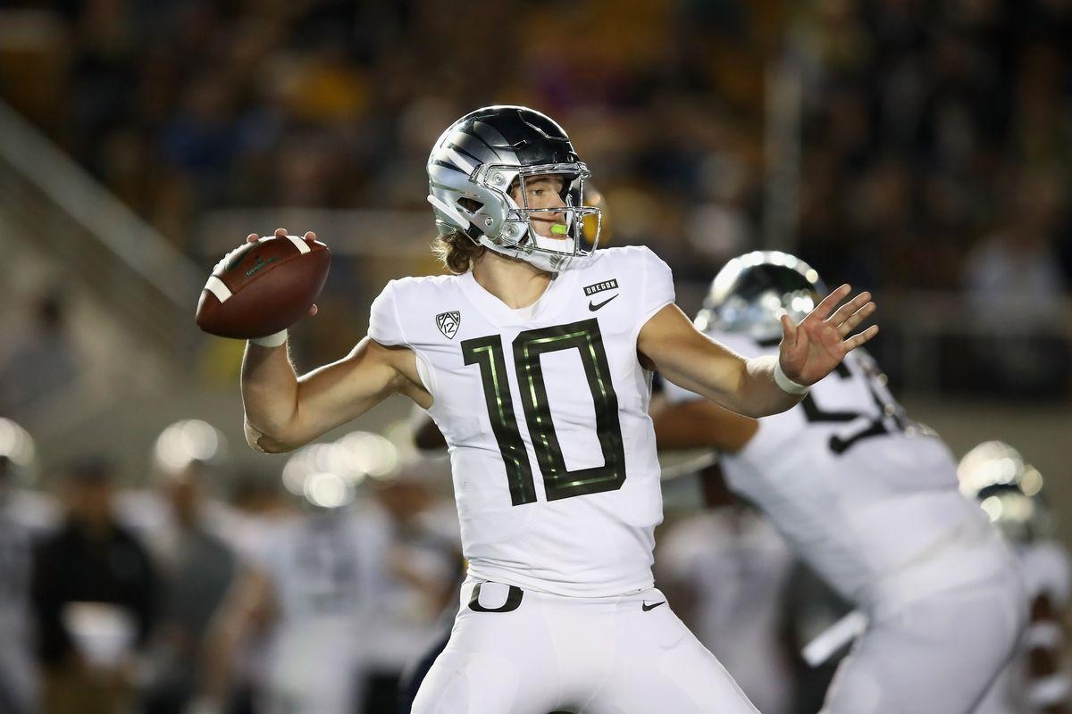 1200x800 Dolphins show interest in Oregon Quarterback Justin Herbert, Desktop