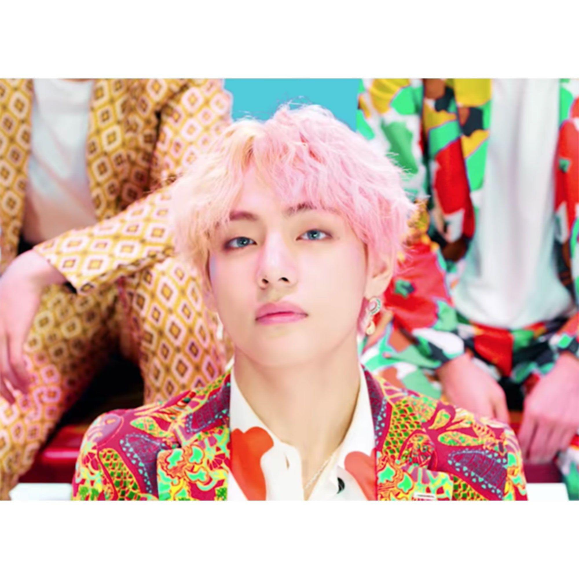 2000x2000 Best BTS Beauty Looks, Phone