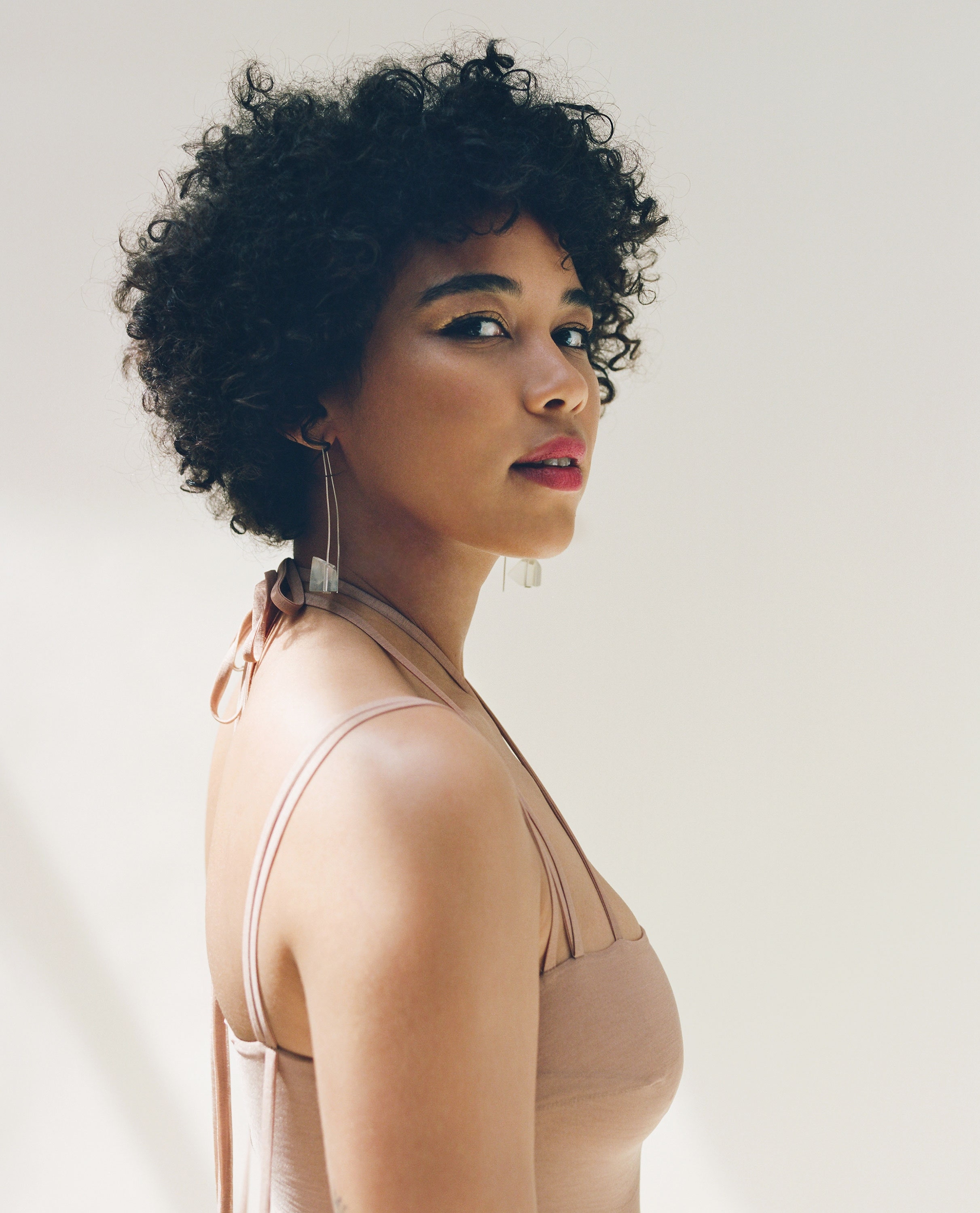 2430x3000 Alexandra Shipp: What Being Black in America Means to My Family, Phone