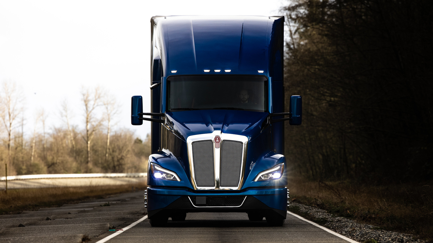 1440x810 Kenworth Launches Next Generation T680 Truck. OEM Off Highway, Desktop