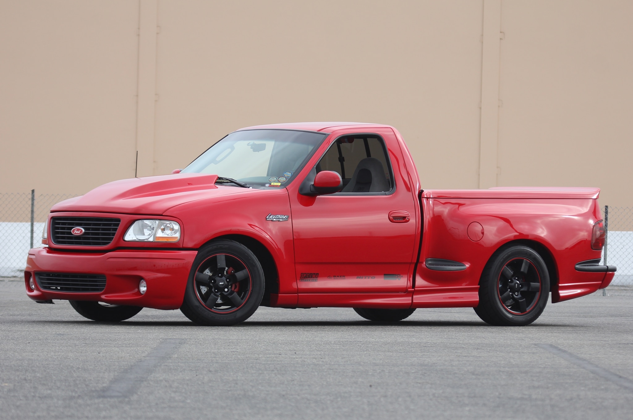 2050x1360 Ford F 150 SVT Lightning Truckin Throwdown Competitors, Desktop