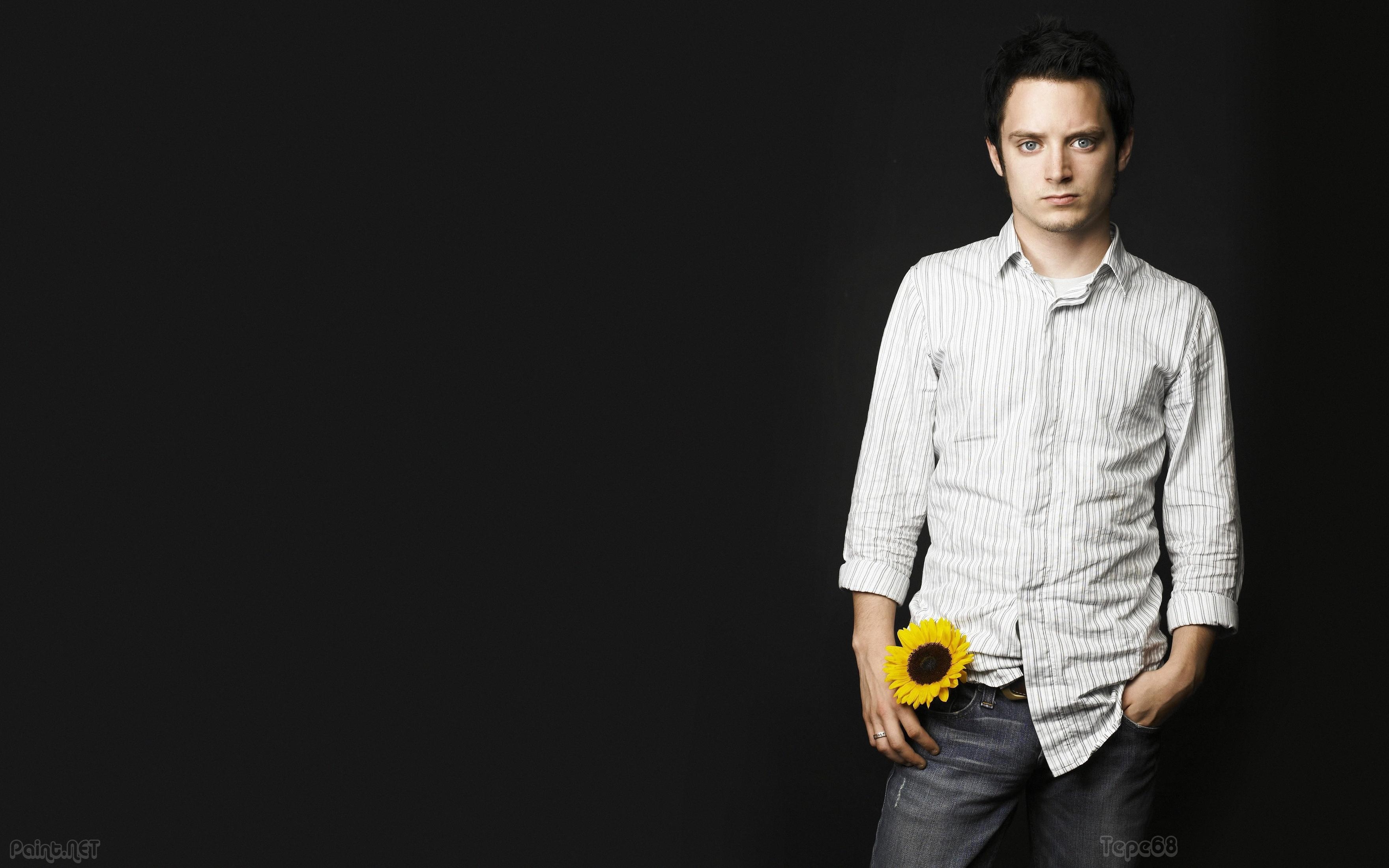 3520x2200 Elijah Wood Wallpaper High Resolution and Quality Download, Desktop