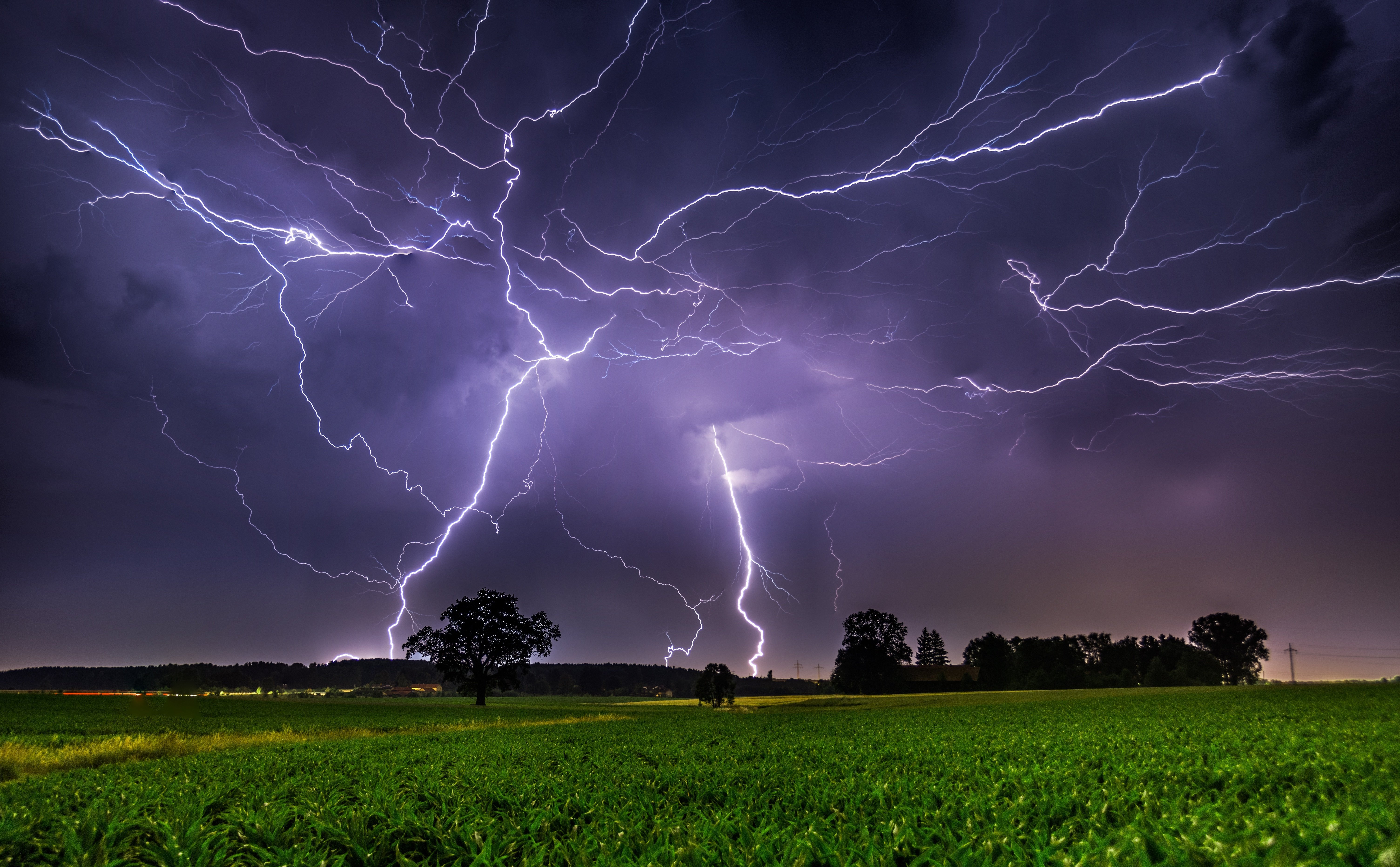 6020x3730 4K Lightning Wallpaper and Background Image, Desktop