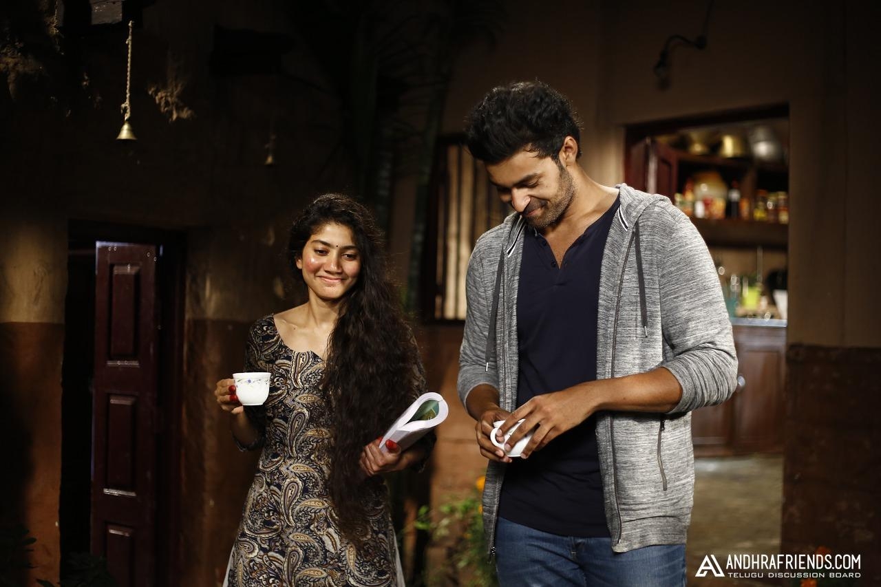 1280x860 Sekhar Kammula & Mega Prince Varun Tej's Fidaa Movie, Desktop