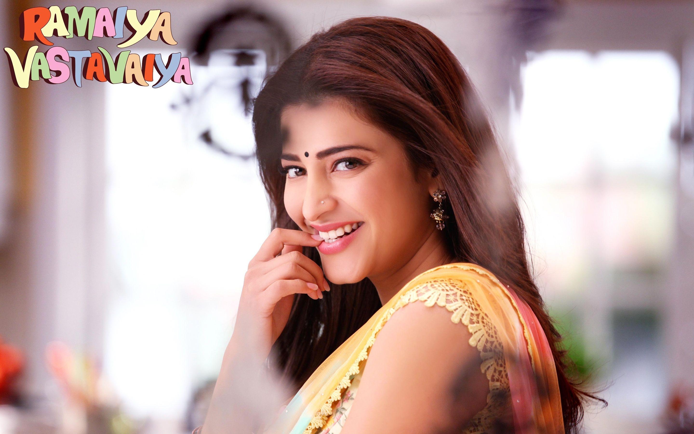 2880x1800 Ramaiya Vastavaiya Actress Shruti Haasan Wallpaper in jpg format, Desktop