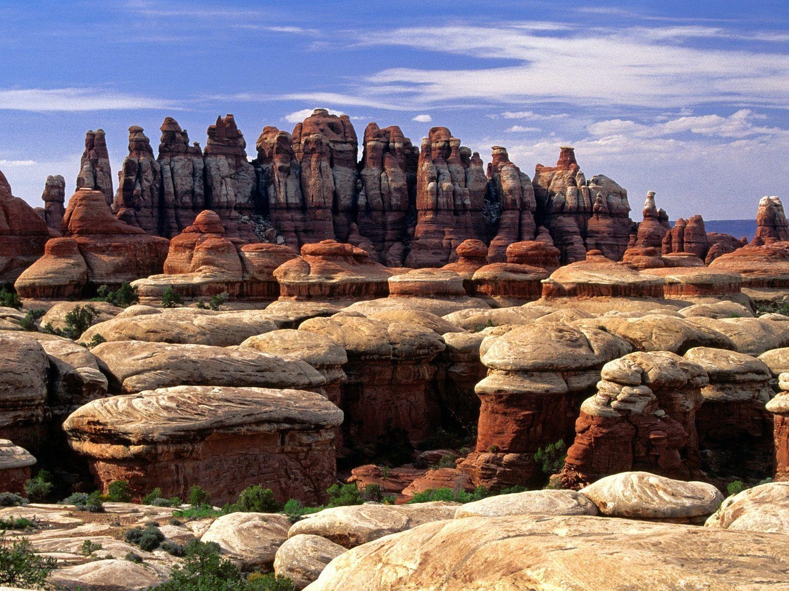 1600x1200 Chesler Park Trail Canyonlands National Park Utah picture, Chesler, Desktop