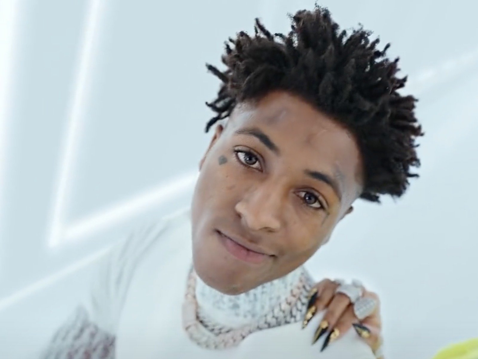 1600x1200 NBA YoungBoy Taken Into FBI Custody, Desktop