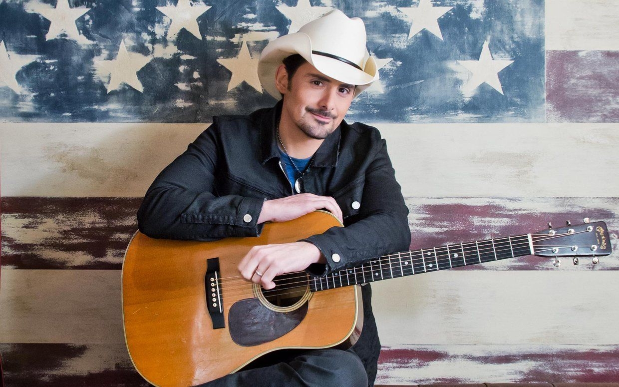 1240x780 Brad Paisley Strikes a New Chordparade.com, Desktop