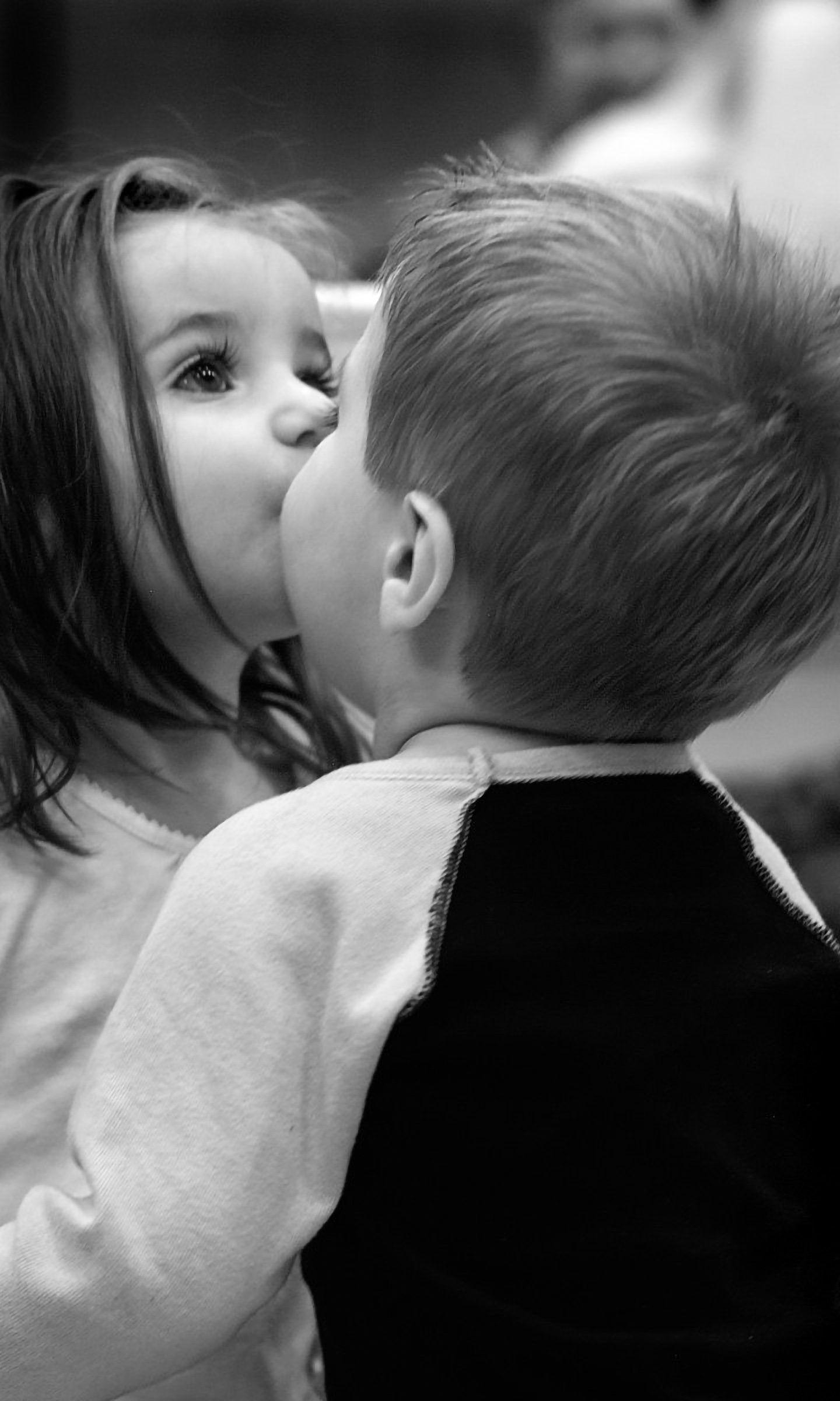 1440x2400 Cute Kids Kissing Monochrome Love 4K Wallpaper, Phone