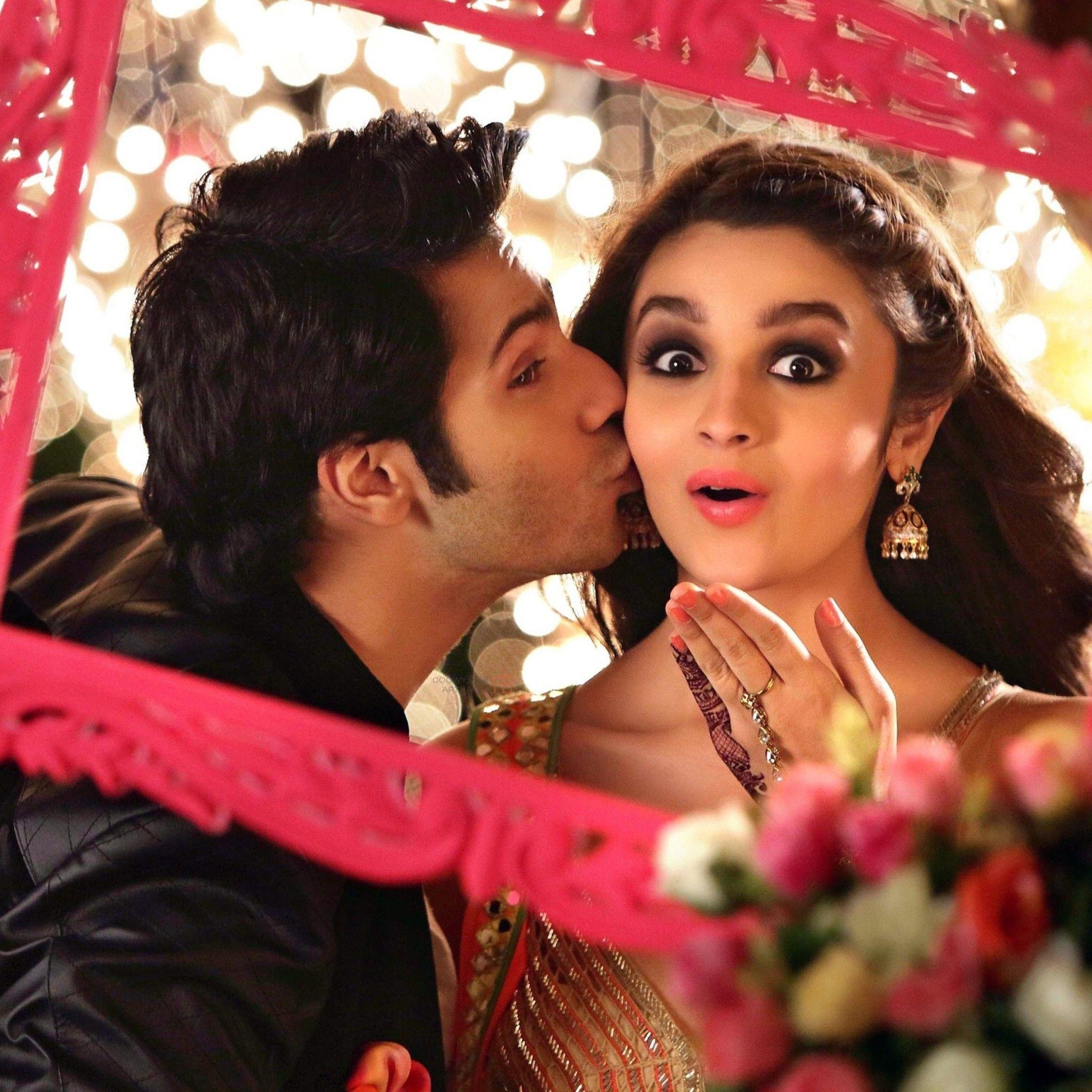 2050x2050 Alia Bhatt Kissing Varun Dhawan iPad Air HD 4k Wallpaper, Phone