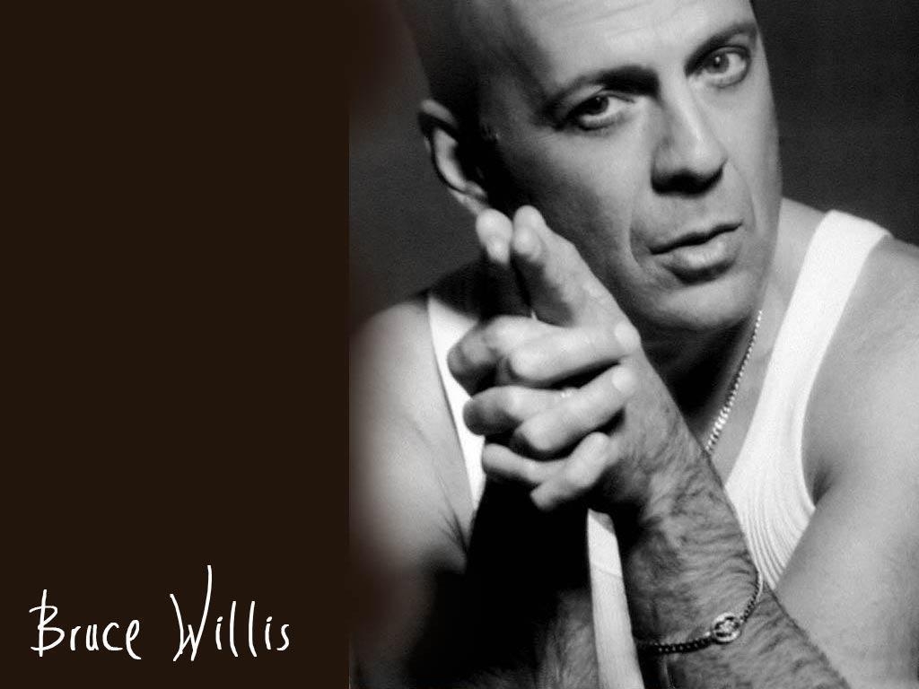 1030x770 Bruce Willis, Desktop