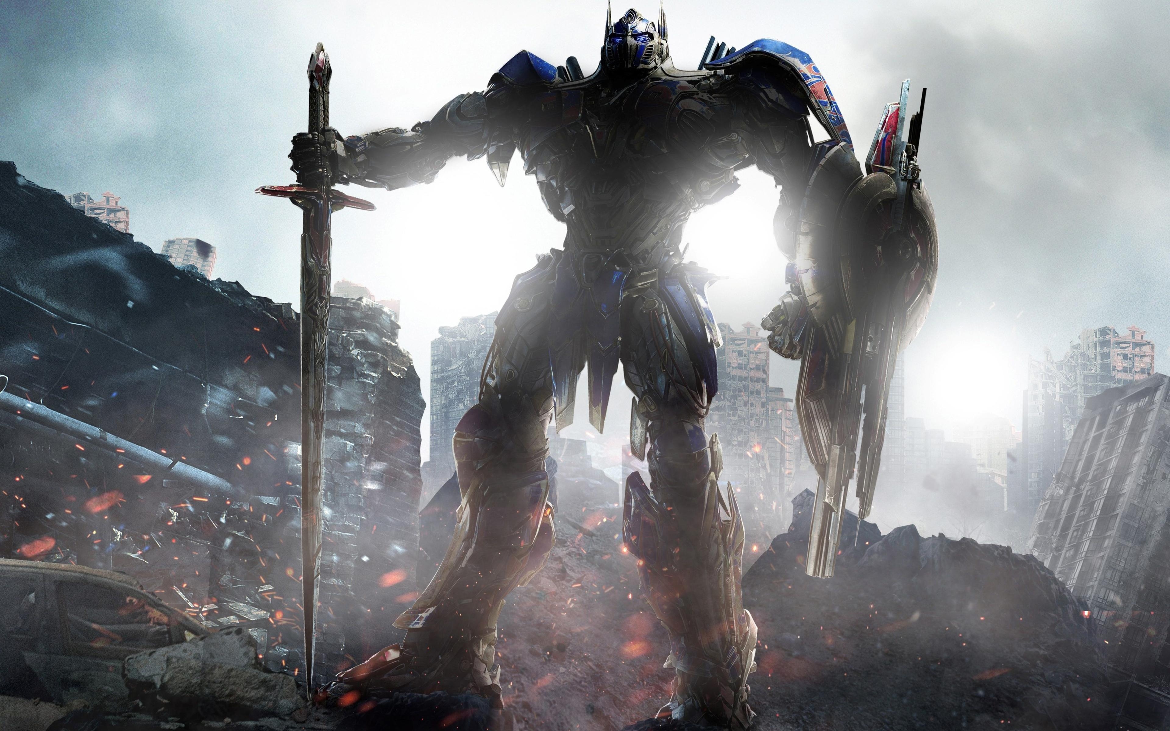 3840x2400 Transformers The Last Knight Optimus Prime 4K Wallpaper, Desktop