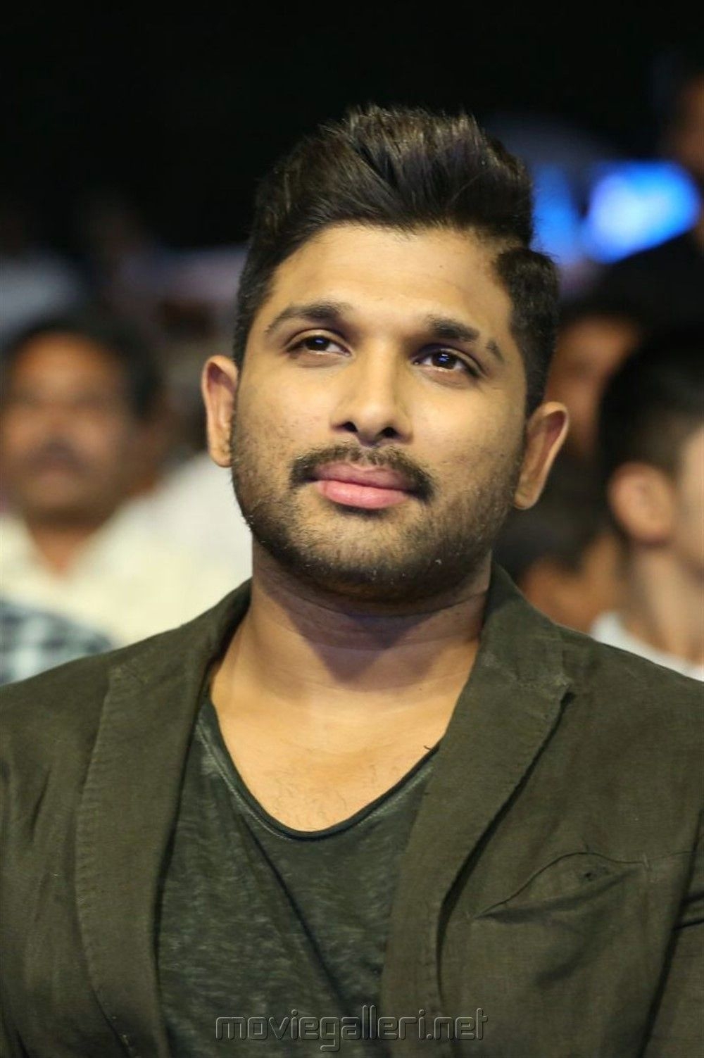 1000x1510 Allu Arjun Hairstyle Naa Peru Surya Movie, Phone