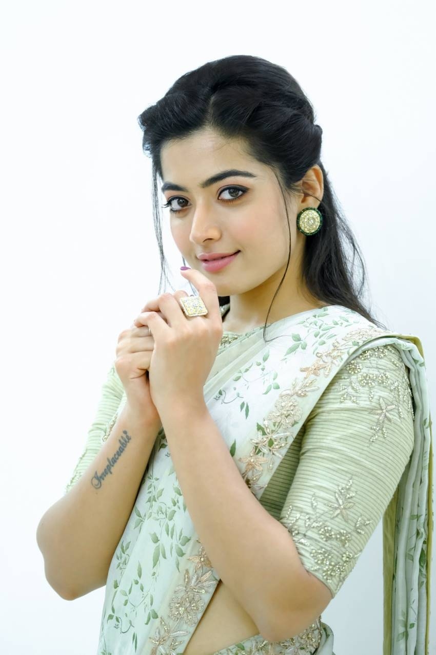 850x1280 Rashmika Mandanna Photo [HD]: Latest Image, Picture, Stills, Phone