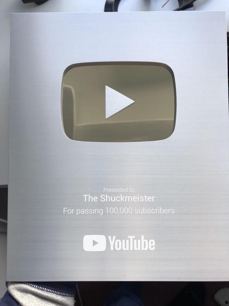 800x1060 Youtube Play Button Wallpaper, Phone