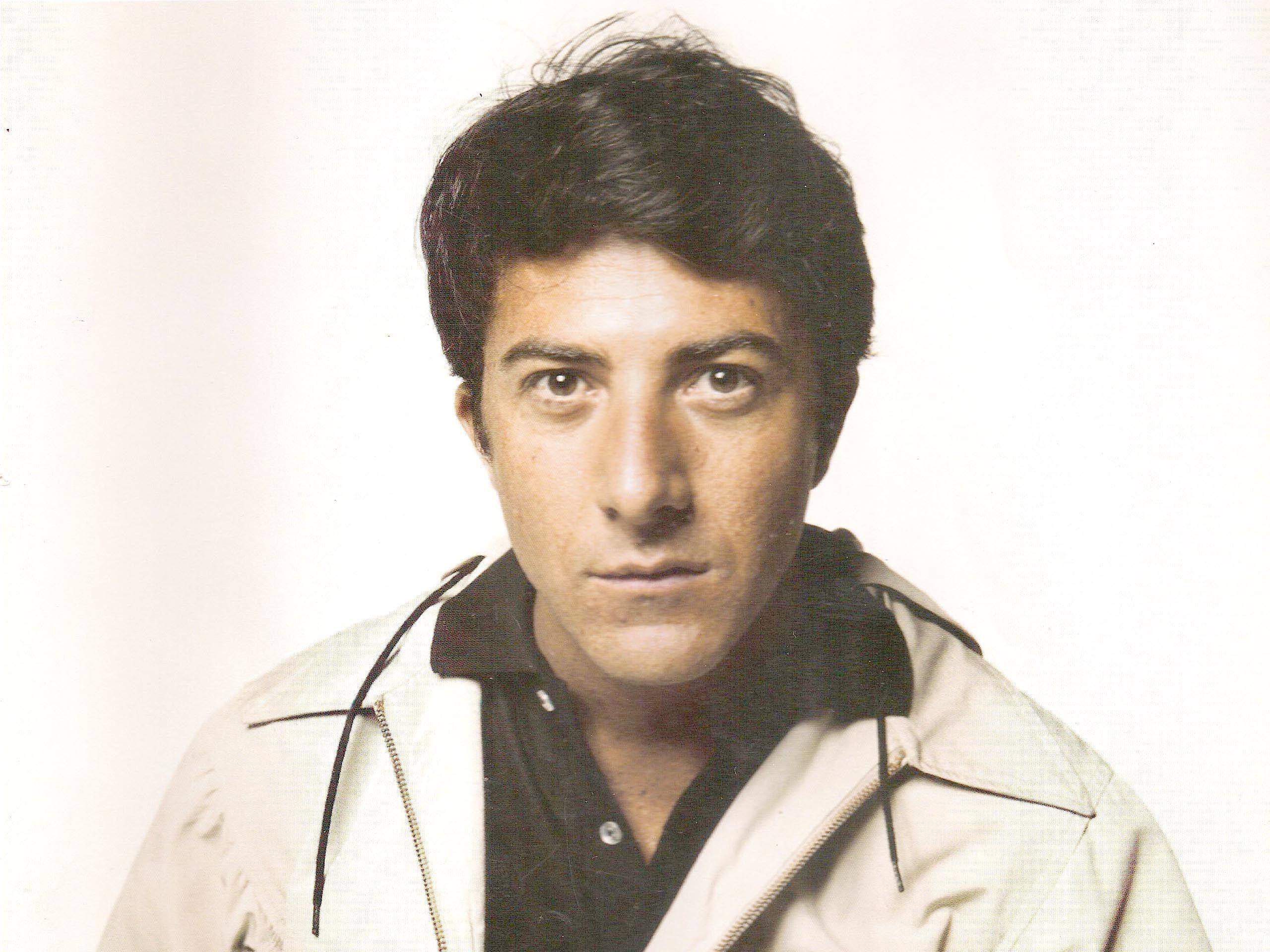 2560x1920 Dustin Hoffman Wallpaper, Desktop