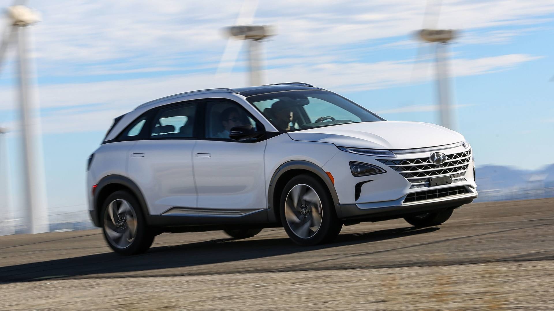 1920x1080 Hyundai Nexo FCEV Nets Just 57 MPGe, 0 60 MPH In Sluggish 9.9 Seconds, Desktop