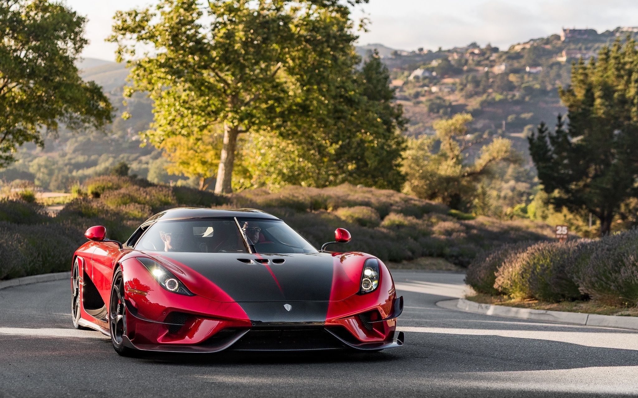 2050x1280 Koenigsegg, Reviews, Models & More, Desktop