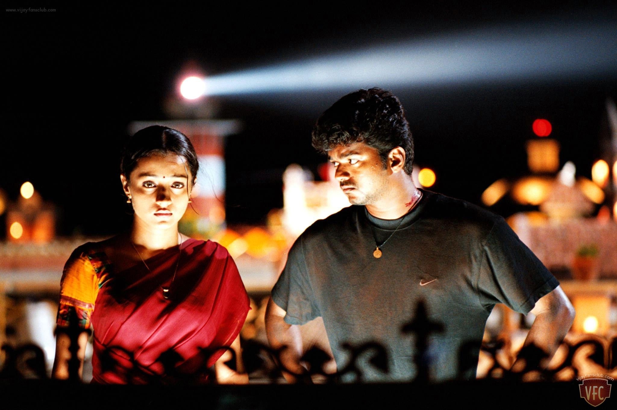 2050x1370 Vijay Ghilli HD Stills Trisha Ghilli Movie. Vijayfansclub. Trisha movies, Movie pic, Cute actors, Desktop