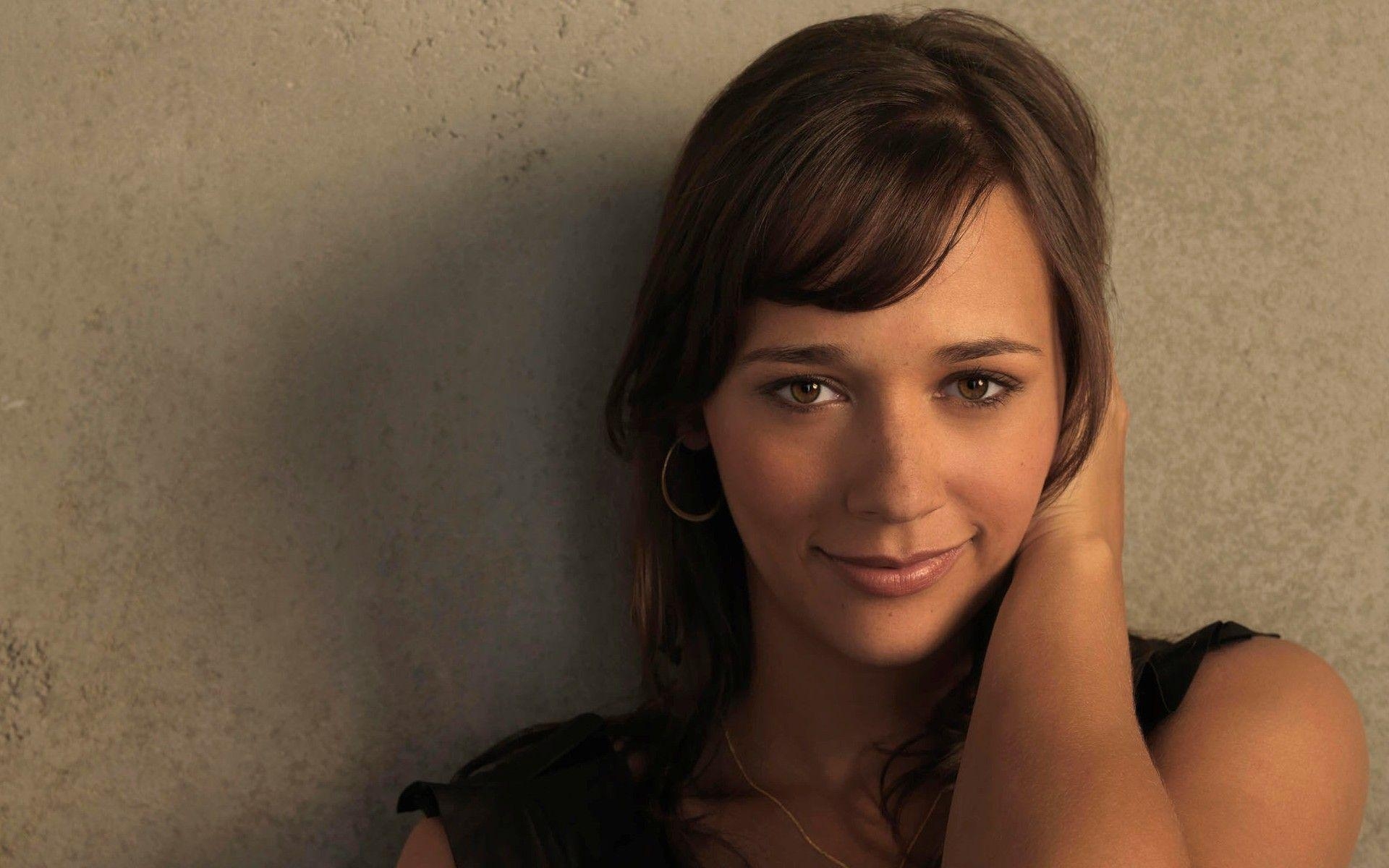 1920x1200 Rashida Jones Computer Wallpaper, Desktop Background, Desktop