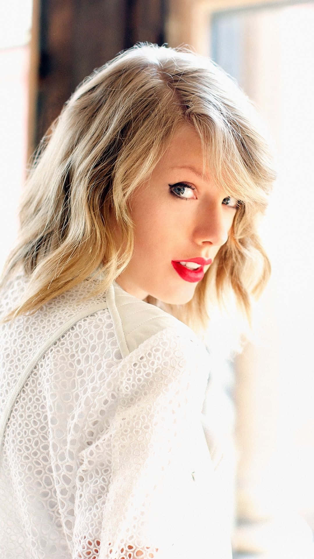 1080x1920 Download Taylor Swift iPhone Classic Red Lipstick Wallpaper, Phone