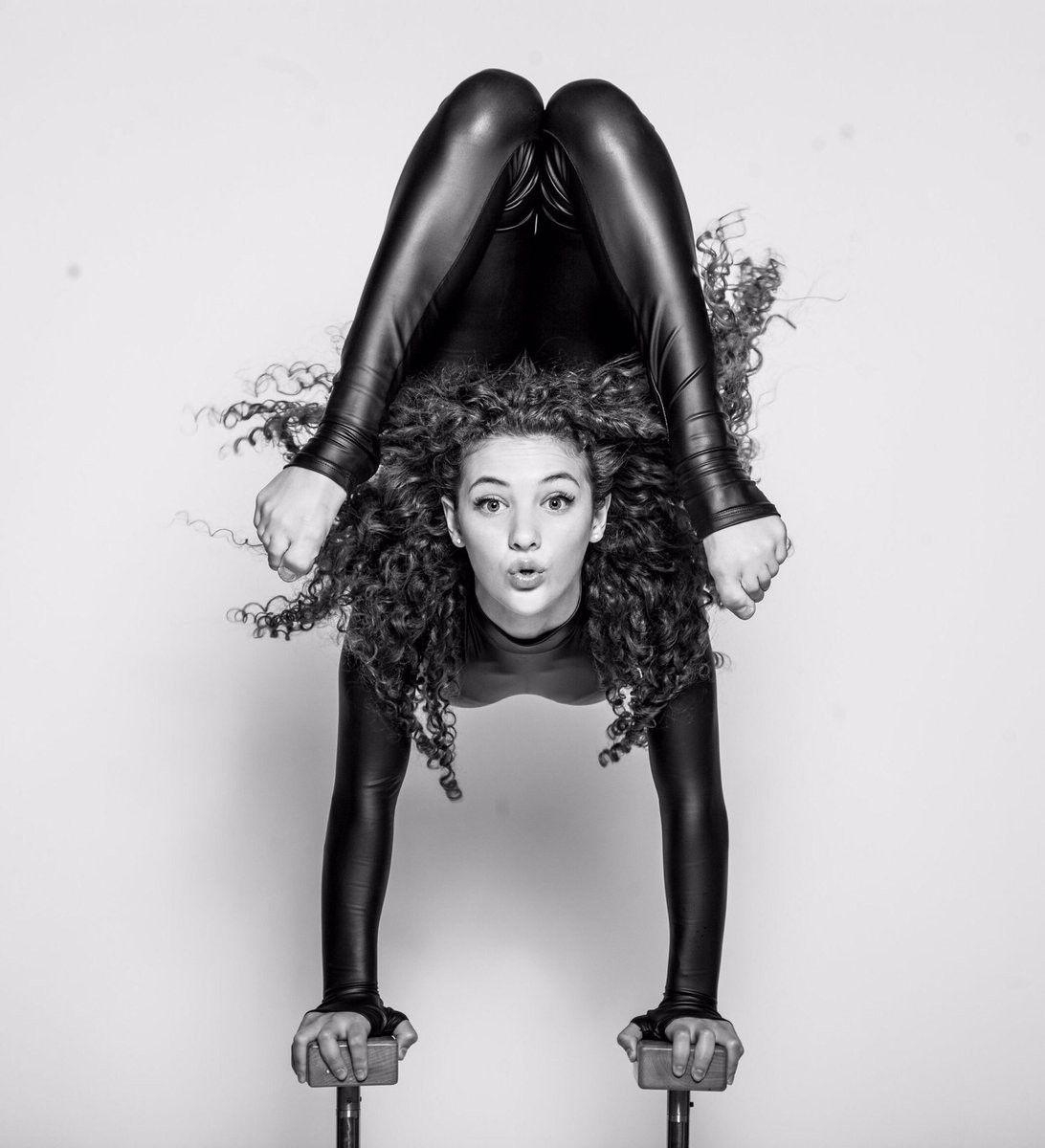 1100x1200 Intro. Sofie dossi, Gymnastics, Phone