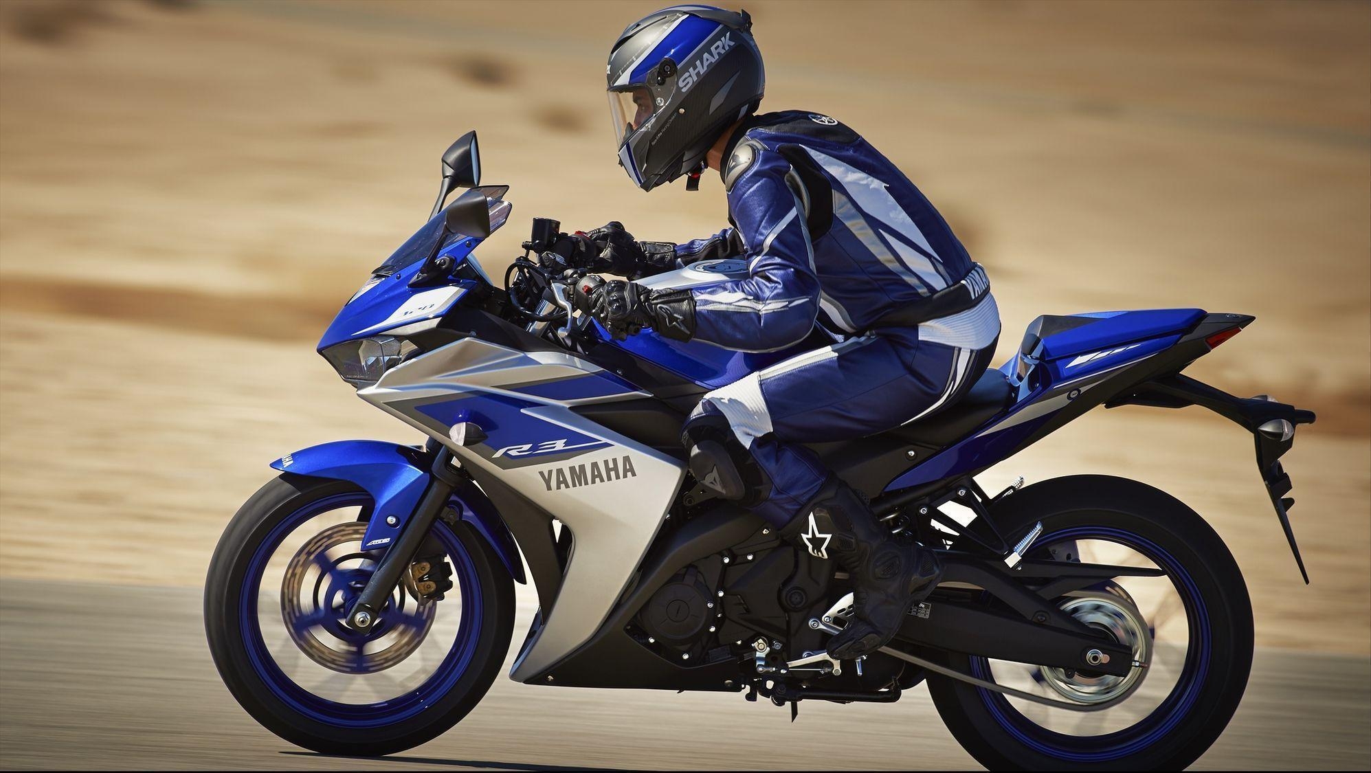 2000x1130 Yamaha YZF R3 Wallpaper, Desktop