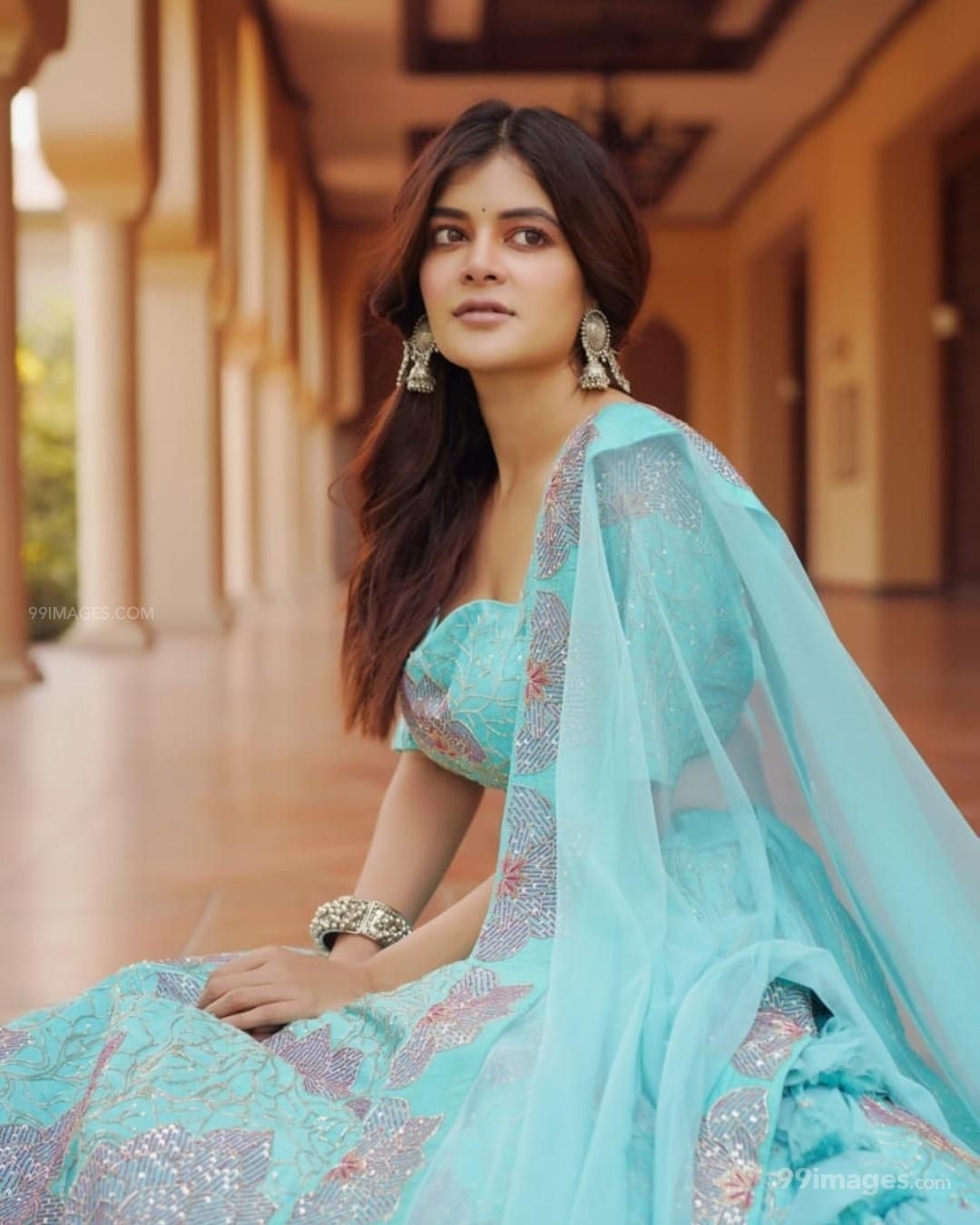 1080x1350 Madhumita Sarcar Latest Hot HD Photohoot Photo / Wallpaper (1080p) () (2021), Phone