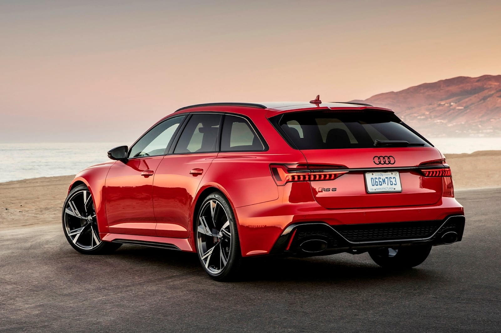 1600x1070 2023 Audi RS6 Avant Exterior Dimensions: Colors Options & Accessories, Desktop